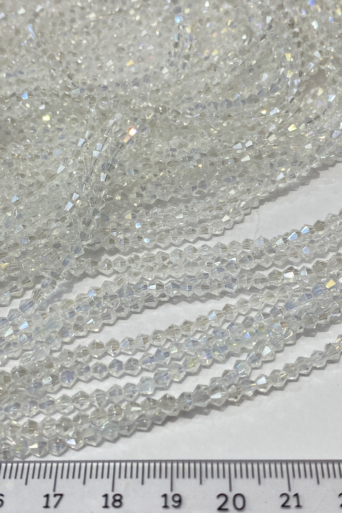Less Janjan Pyramid Crystal Beads 3 mm
