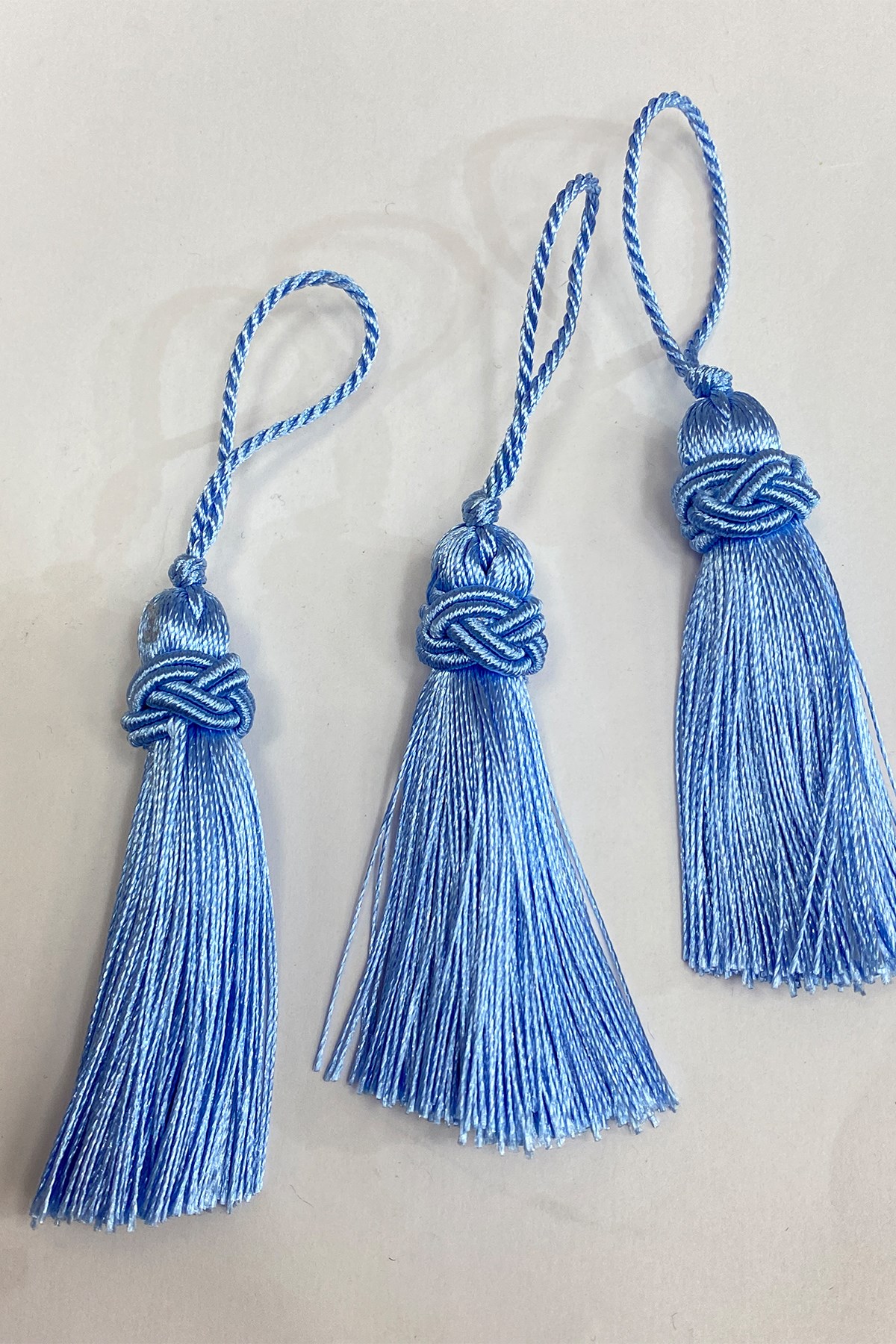 Bebe Mavi Topuzlu Tekli Püskül 7 cm 1 Adet