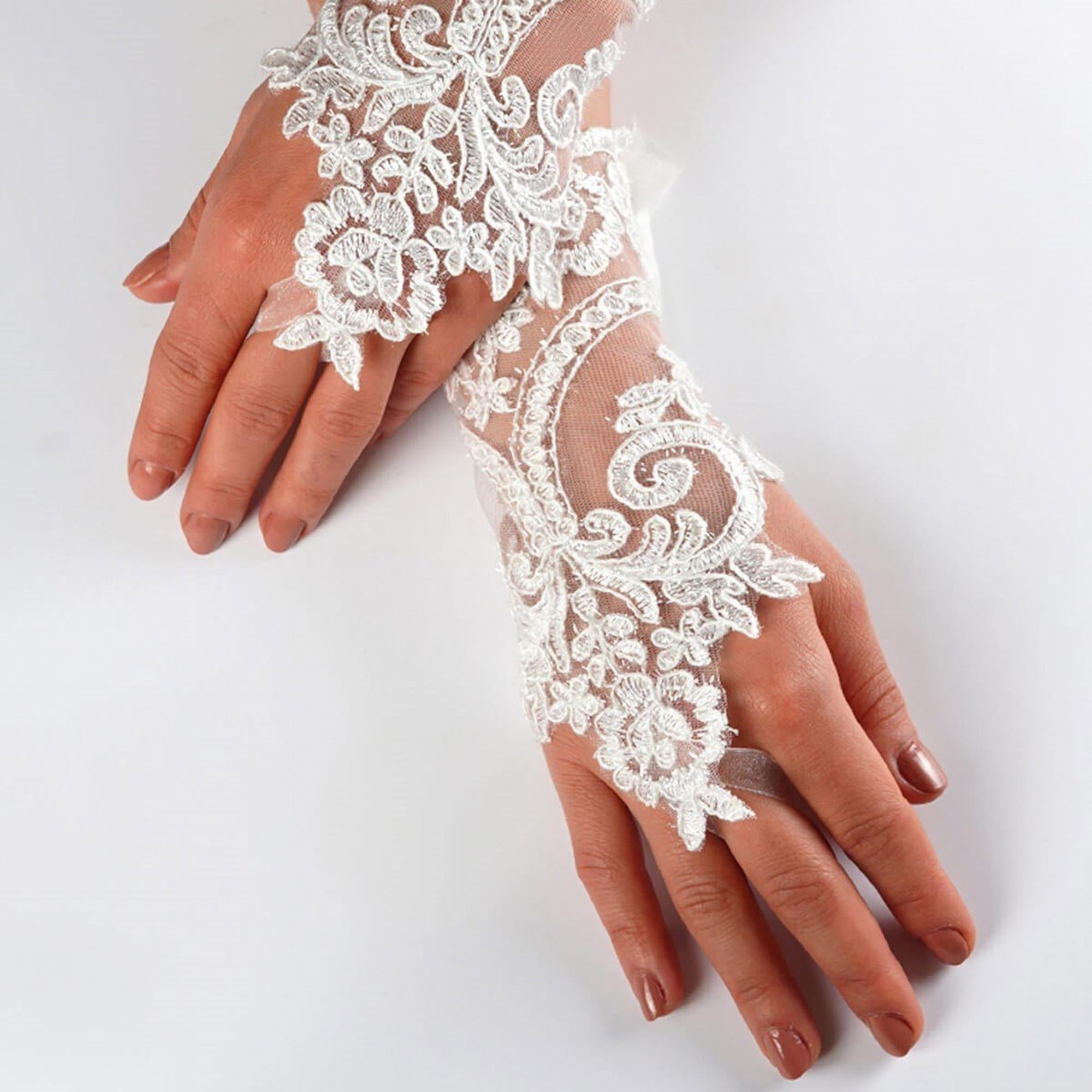 Wholesale White Lace Patterned Bridal Gloves