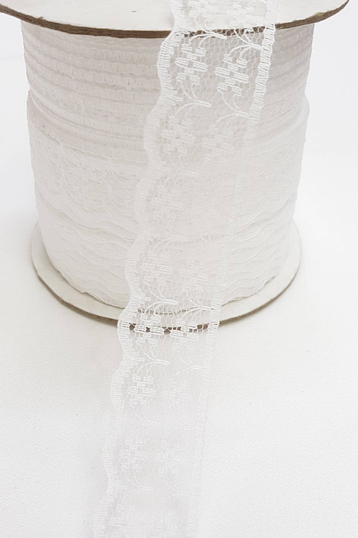 Beyaz Dantel Kurdele 2,5 cm