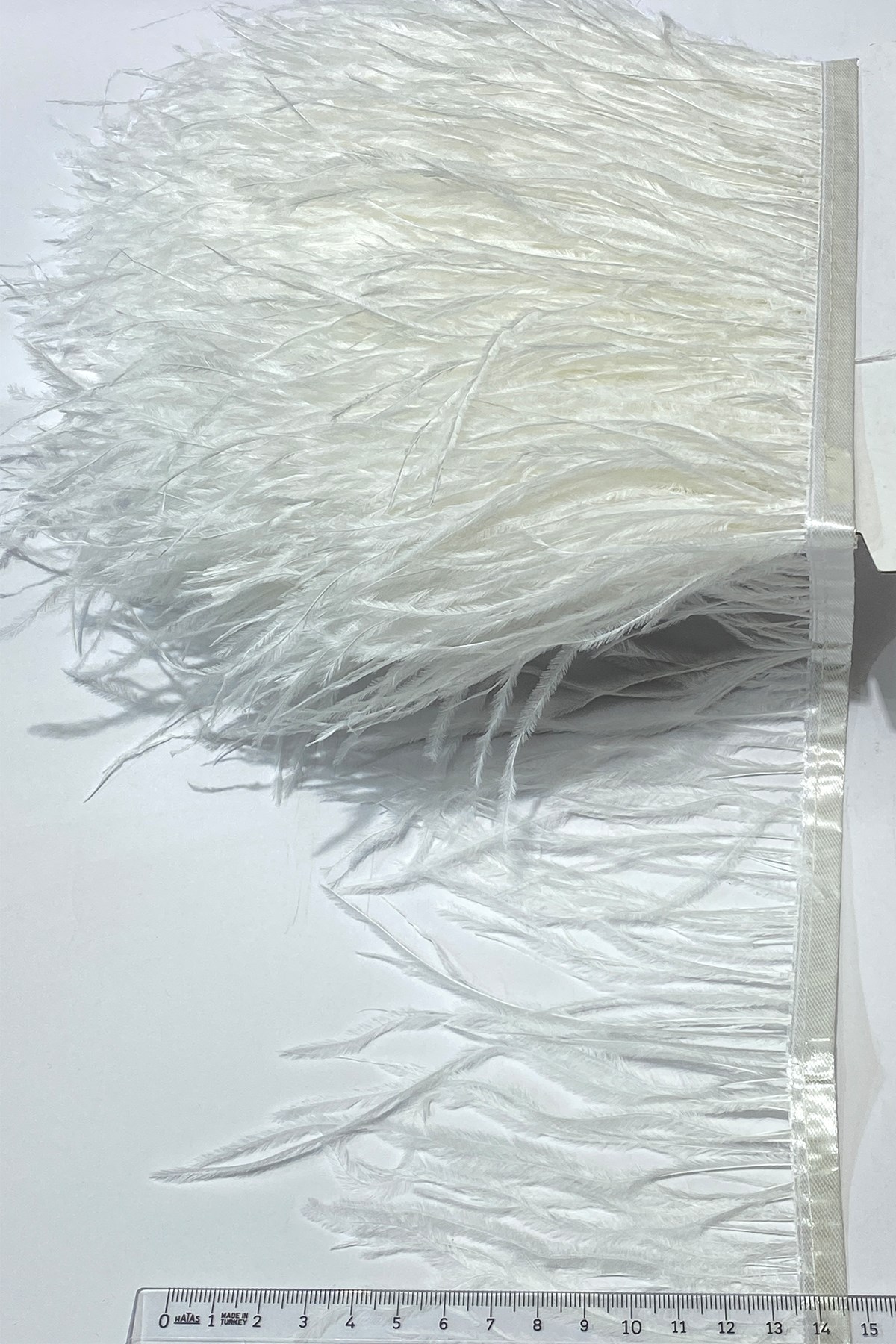 White Ostrich Feather 1 mt