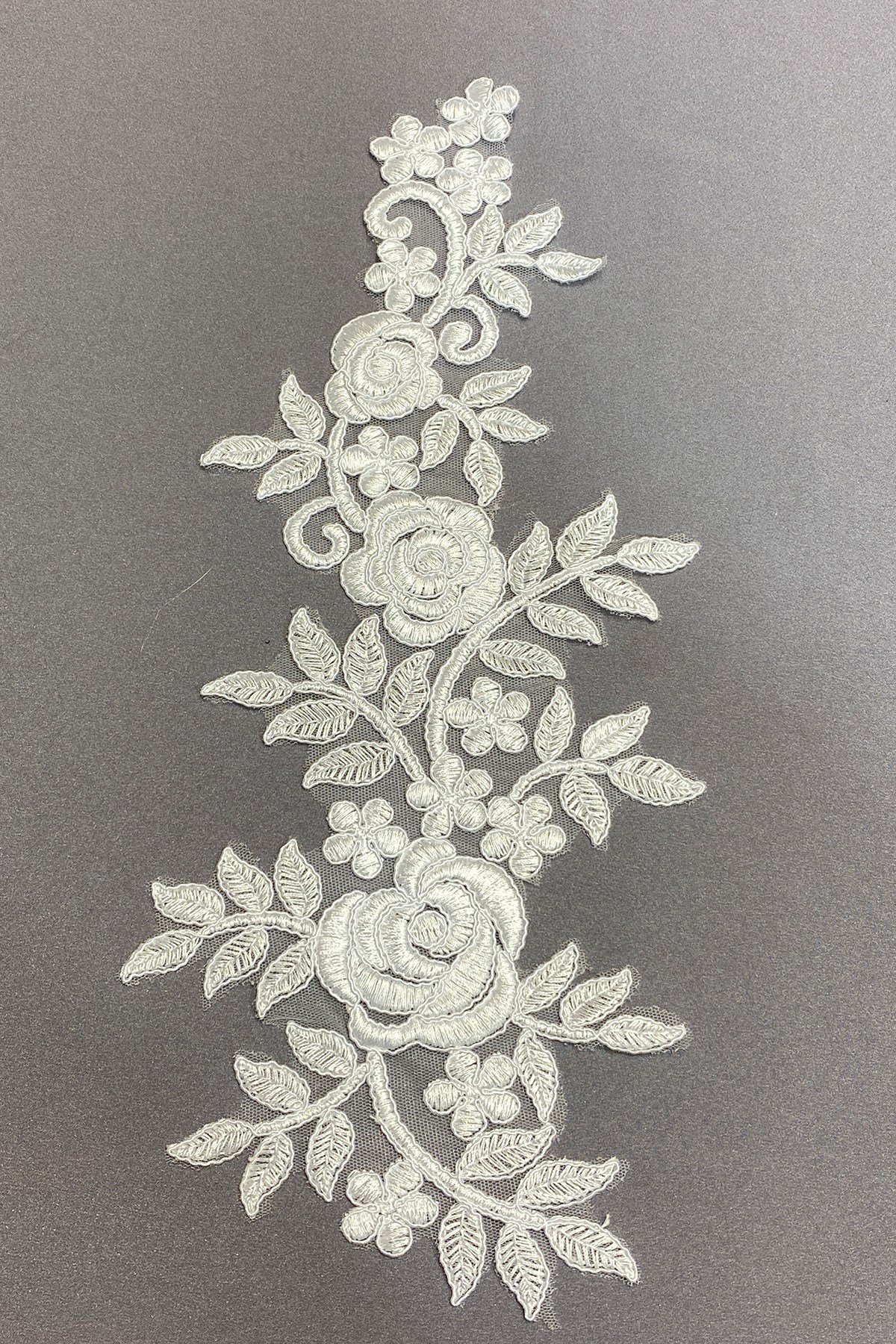 Beyaz Gül Desen Dantel Güpür Aplik