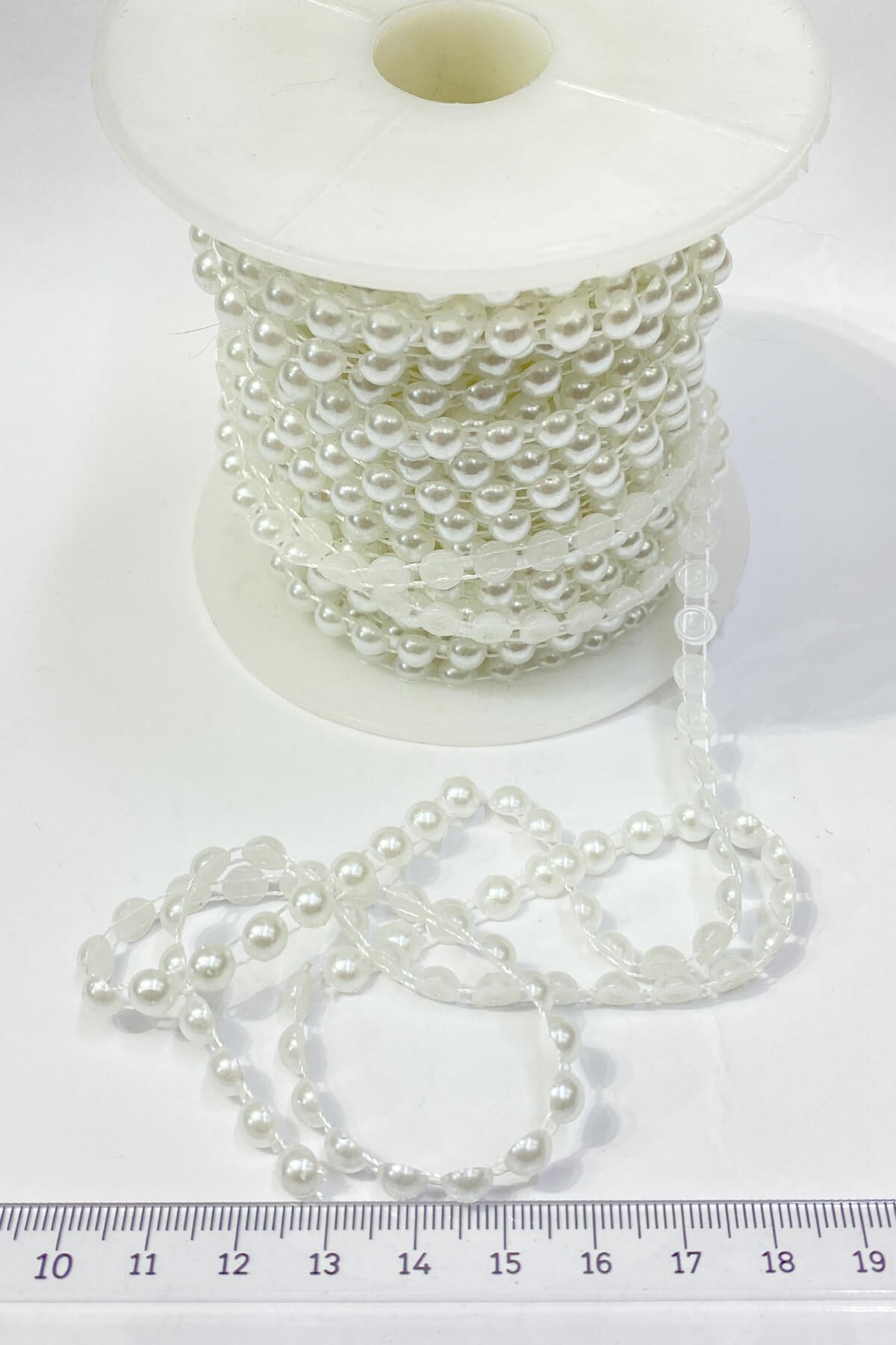 Beyaz Plastik Şerit Yarım İnci 6 mm 10 mt