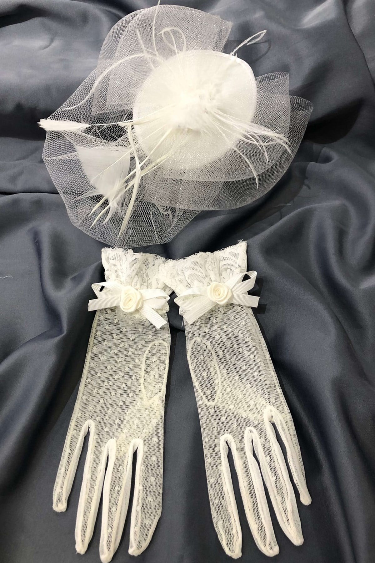 Beyaz Puantiyeli Eldiven- Sade Vualet Nikah Şapkası