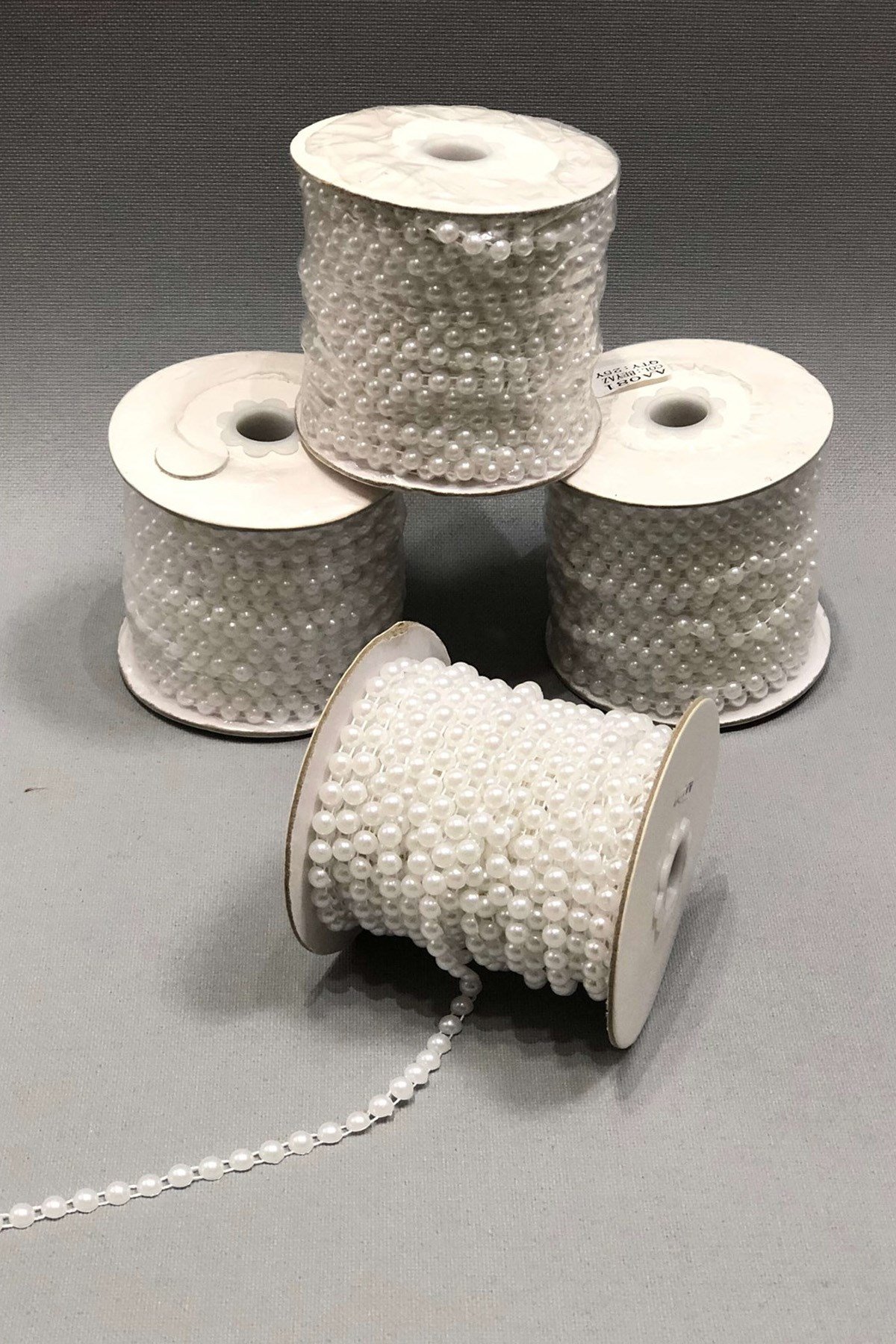 Beyaz Sıralı Kesik İnci 6 mm