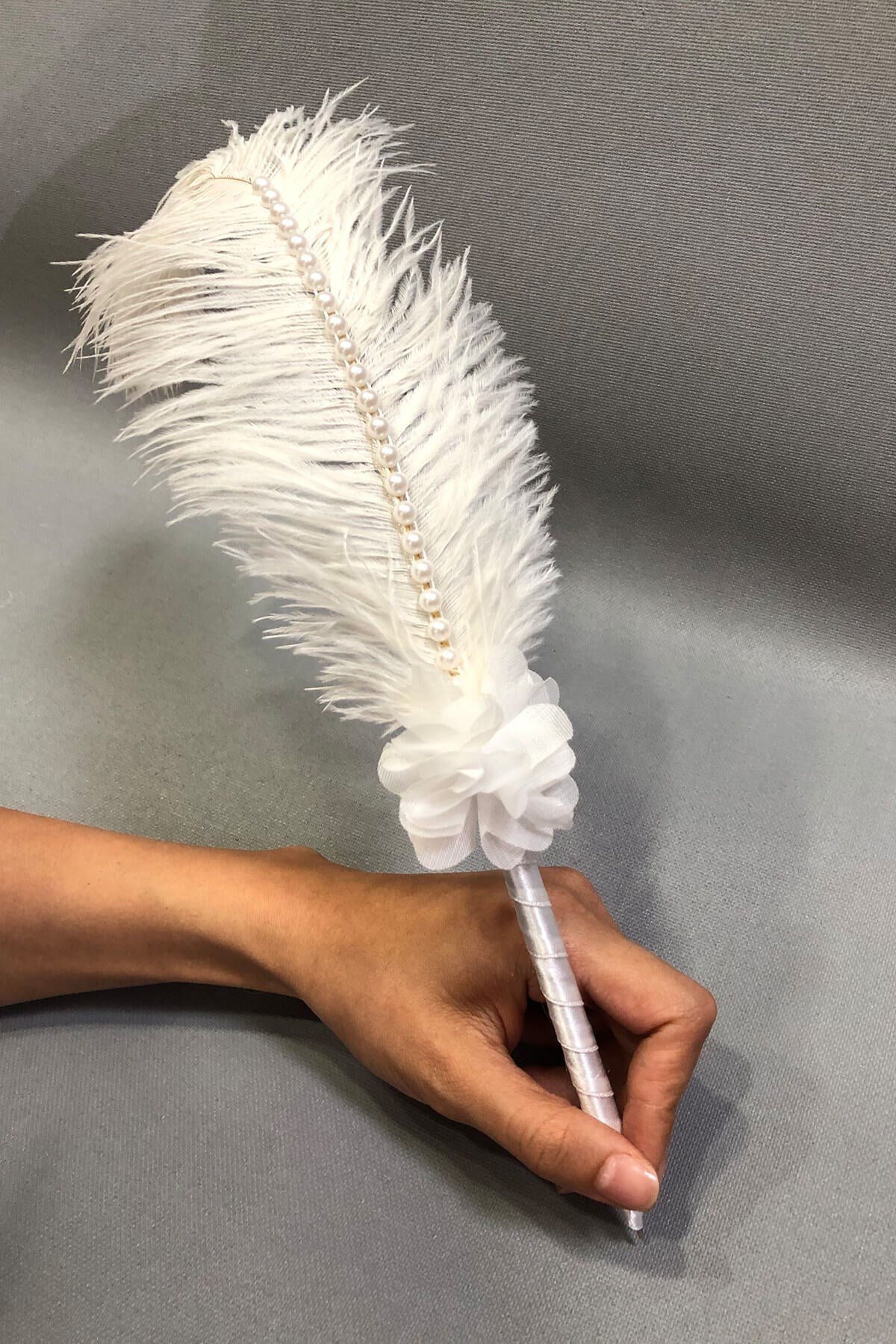 White Feather Pen