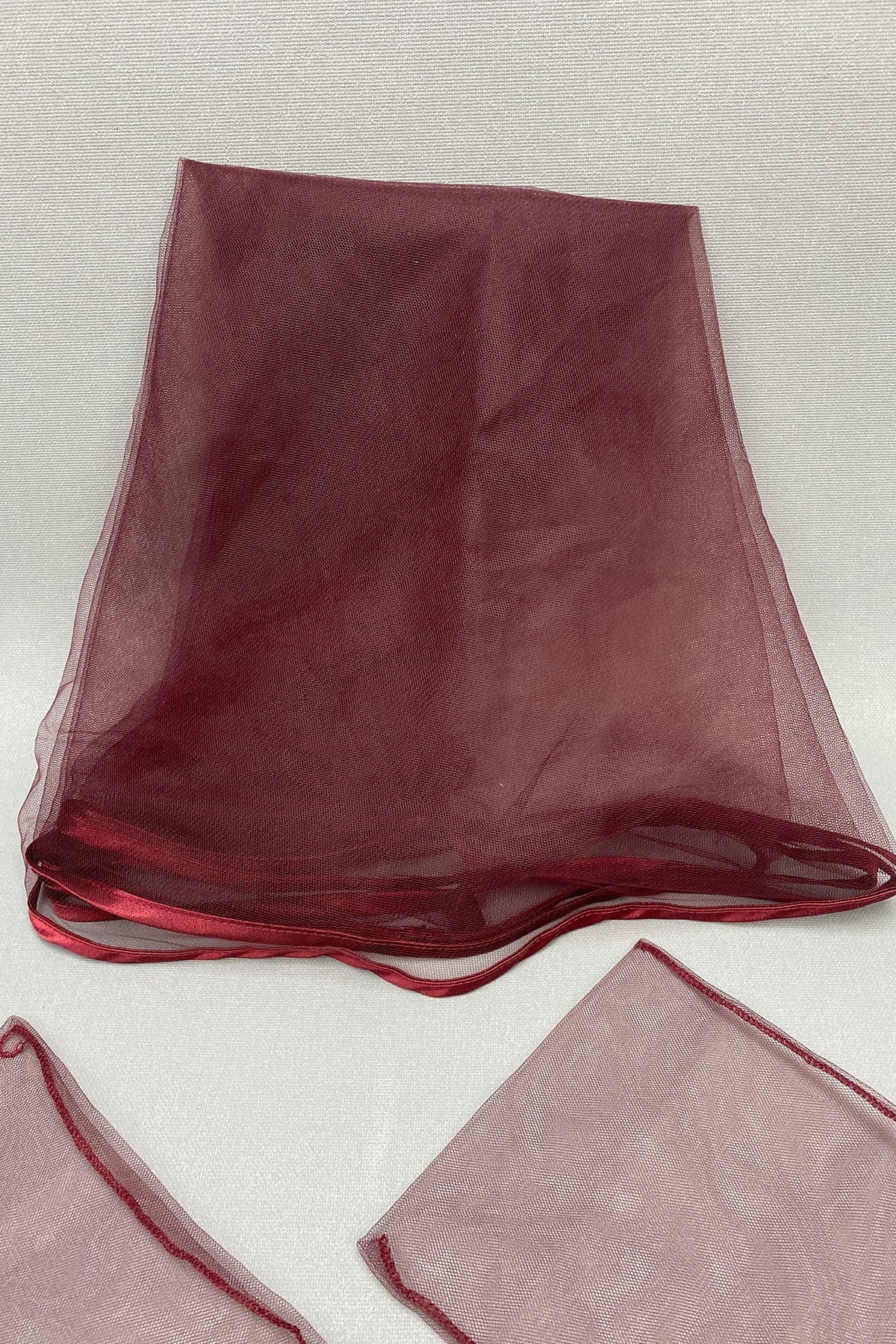 Ribbed Bridal Veil and Jewelry Set