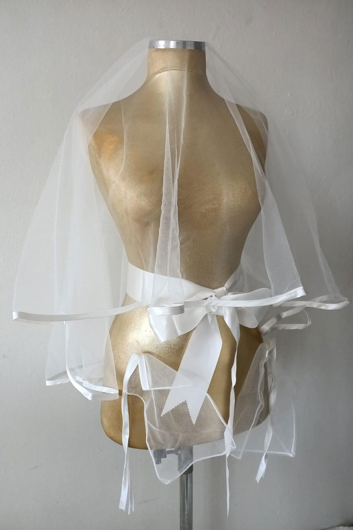 Biyeli Zarif Sade Tasarım Gelin Kına Yüz Örtüsü