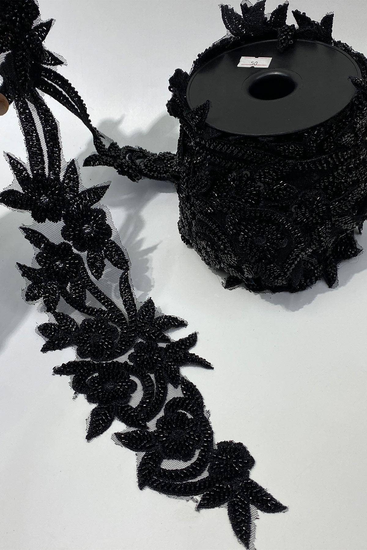 Boncuk İşlemeli Çiçek Desen Geniş Şerit Aplik 1 Metre