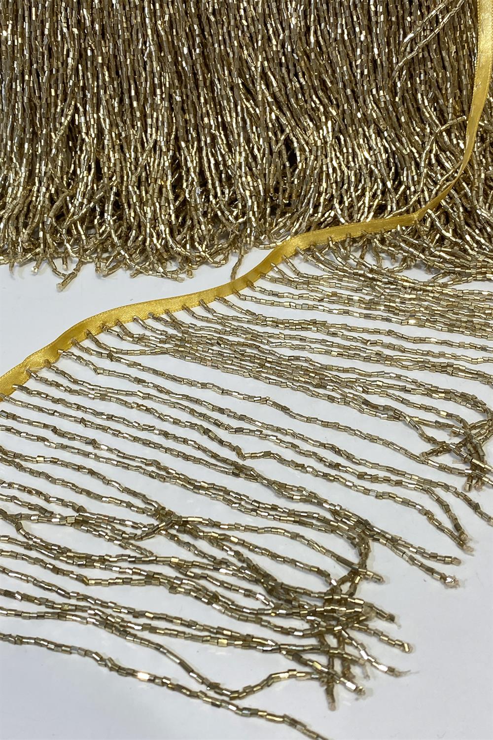 شرابة مطرزة بطول 15 سم