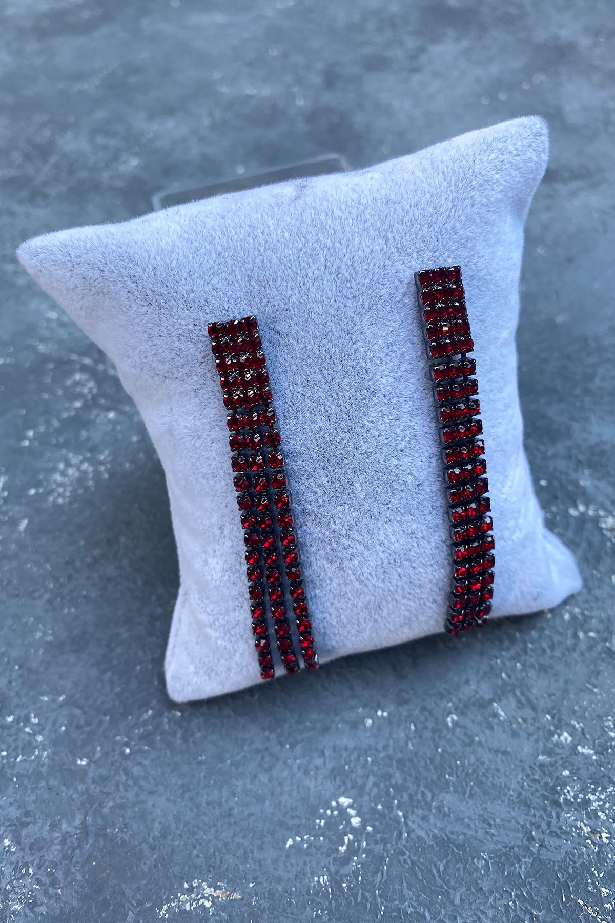 Bordo 3 Sıra Sallantılı Abiye Küpe