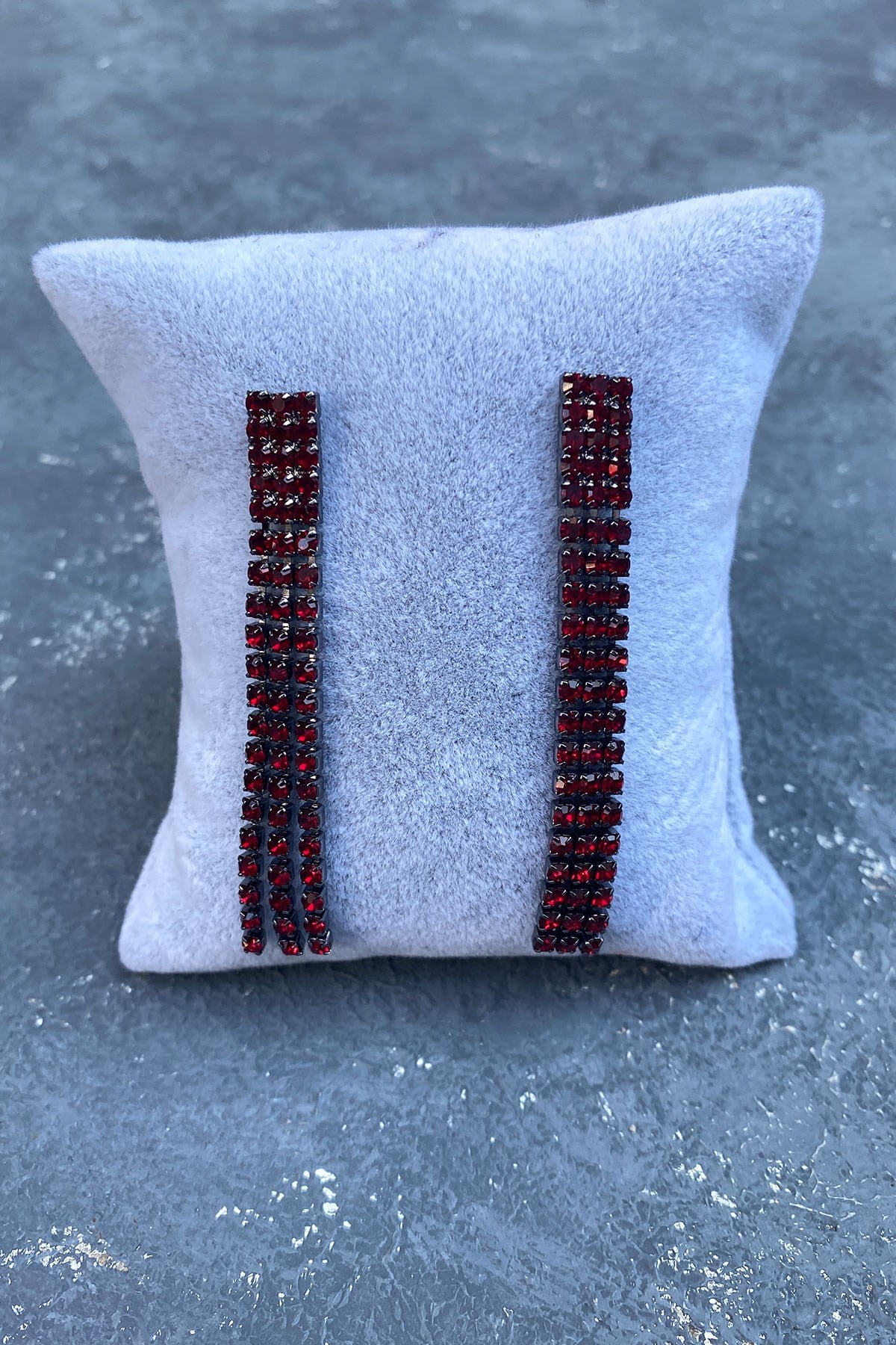 Bordo 3 Sıra Sallantılı Abiye Küpe