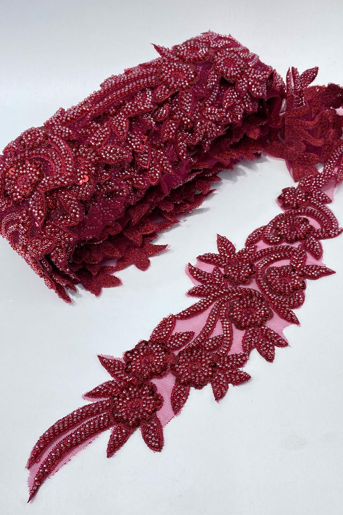 Bordo Boncuk İşlemeli Çiçek Desen Geniş Şerit Aplik 1 Metre