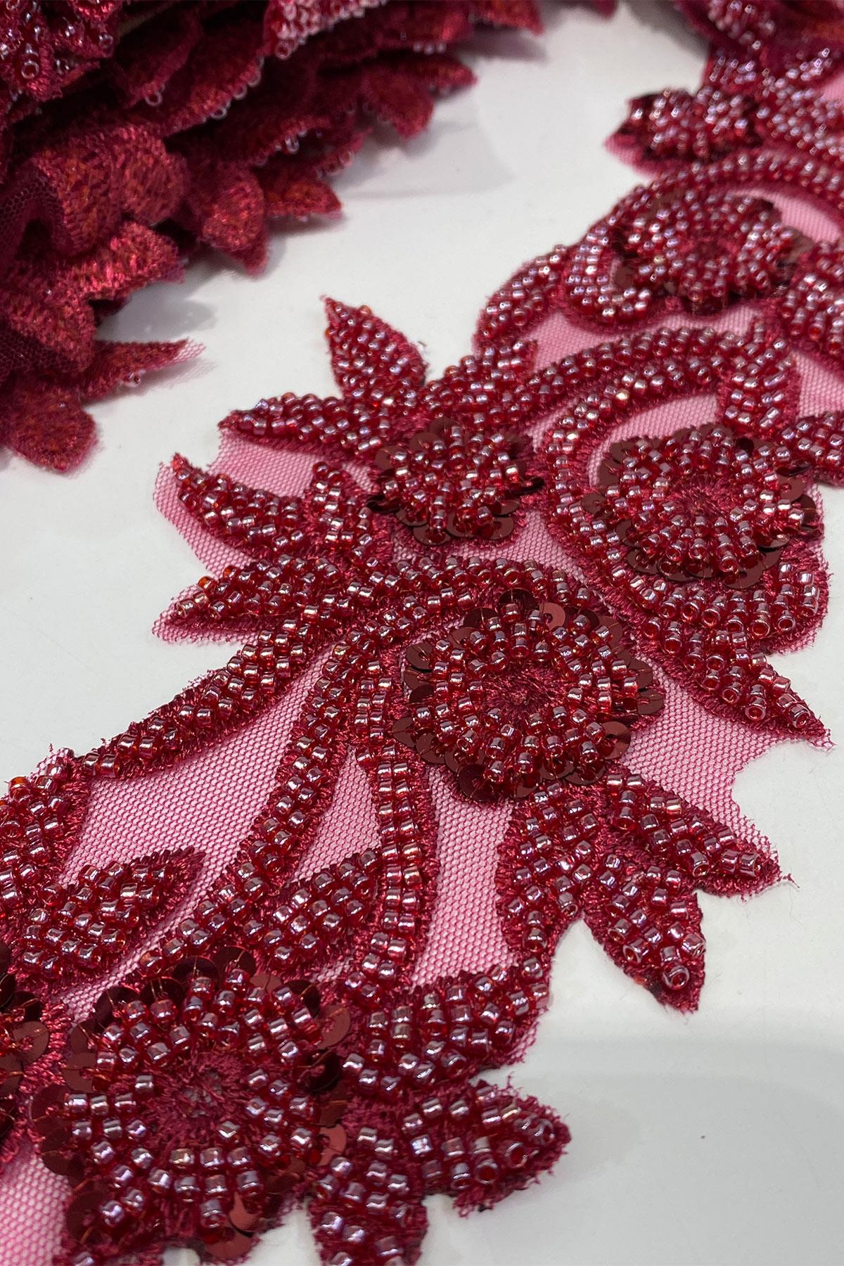 Bordo Boncuk İşlemeli Çiçek Desen Geniş Şerit Aplik 1 Metre