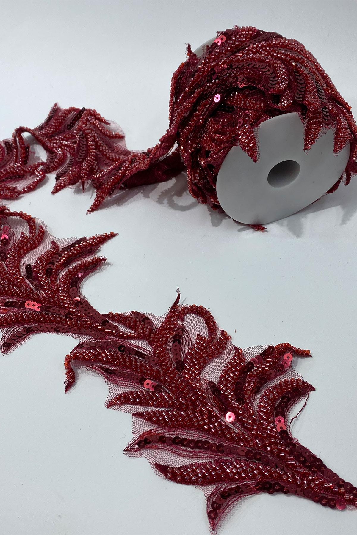 Bordo Boncuk İşlemeli Yaprak Desenli Geniş Şerit Aplik 1 Metre