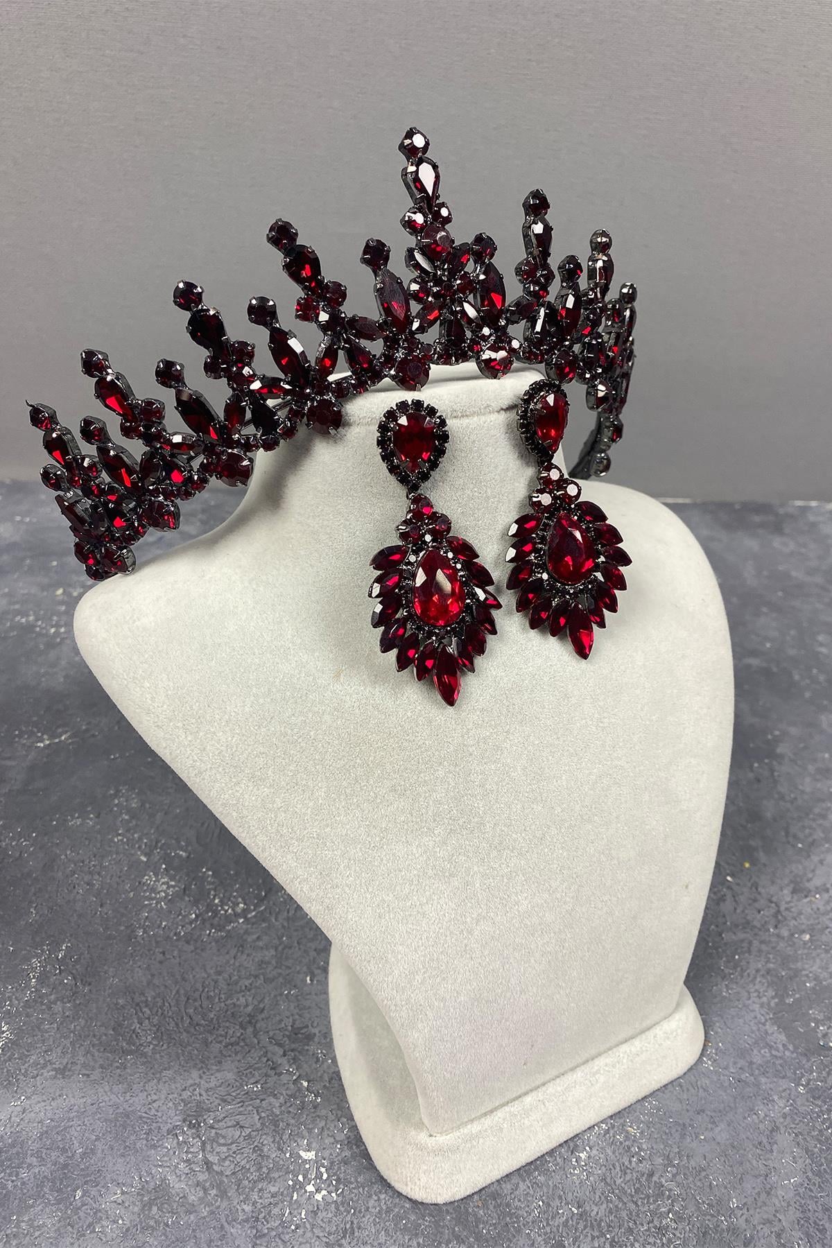 Claret Red Cooker Bridal Henna Crown And Shuttle Stone Evening Dress Earrings