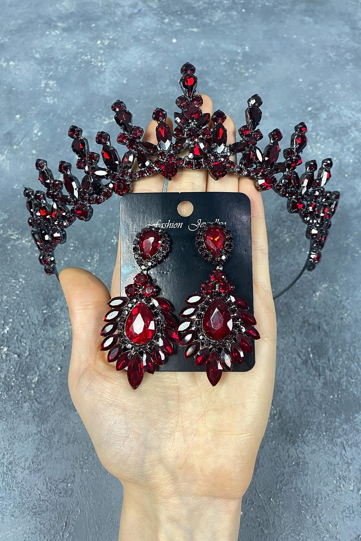 Claret Red Cooker Bridal Henna Crown And Shuttle Stone Evening Dress Earrings