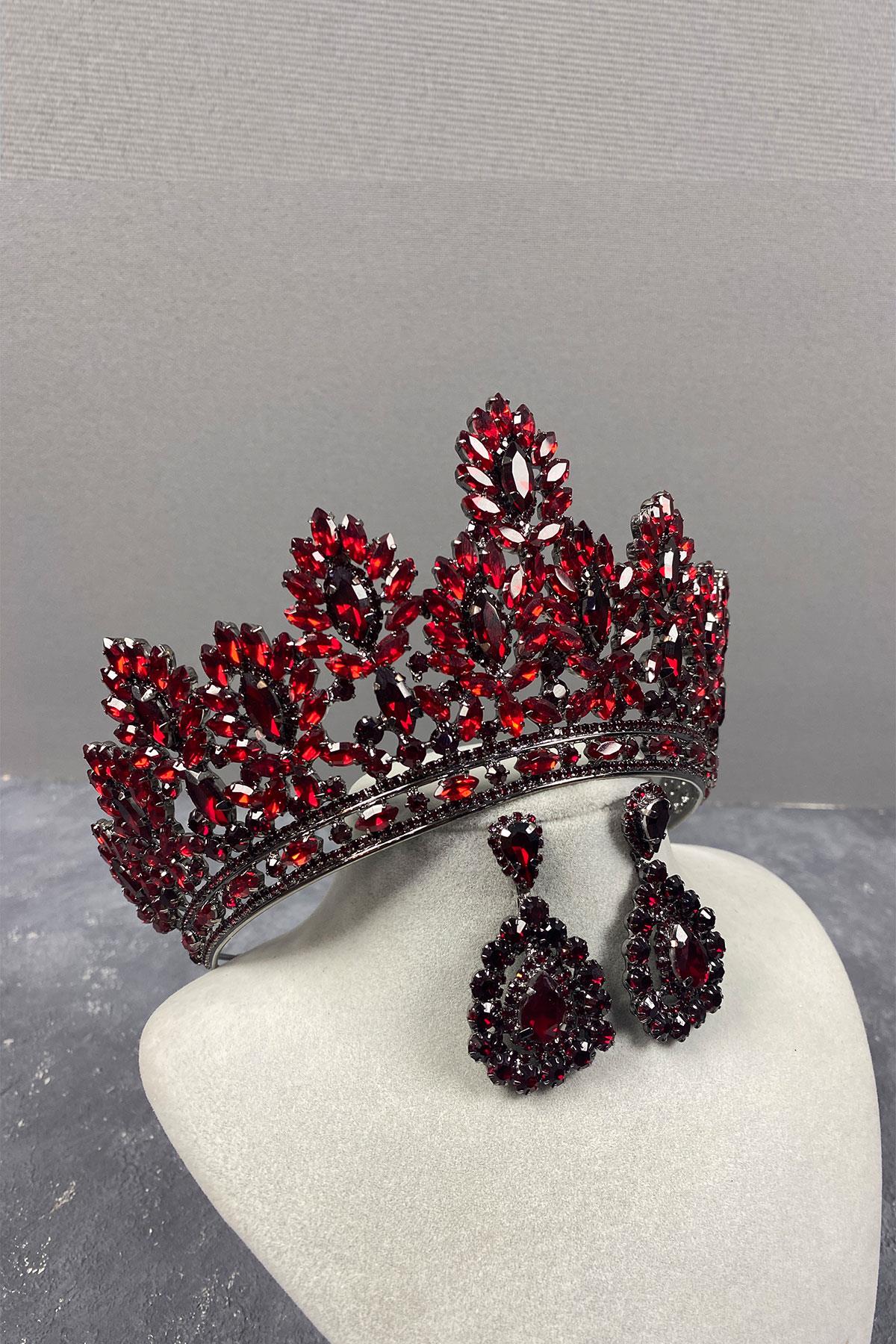 Claret Red Godiva High Bridal Henna Crown And Stone Drop Earrings
