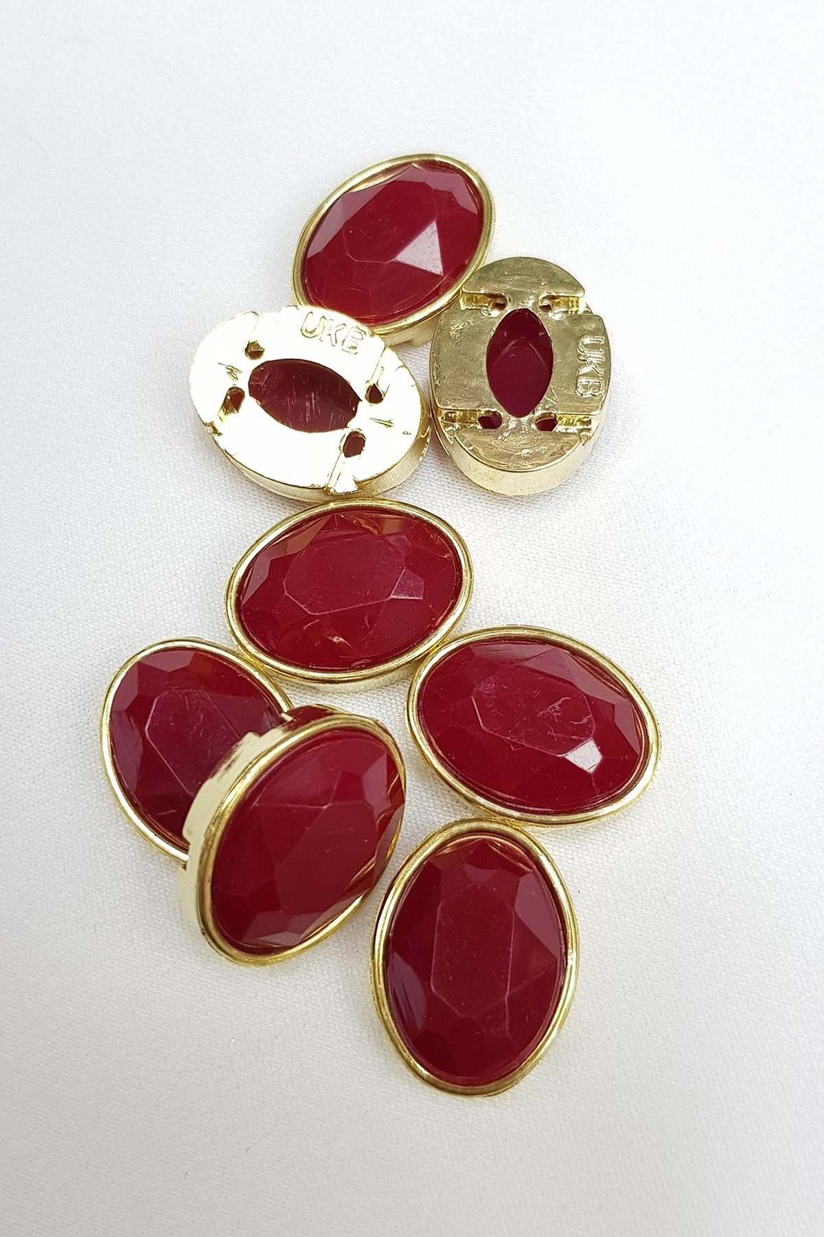 Claret Red Oval Case Strut Stone 1.5-2 cm 10 pcs