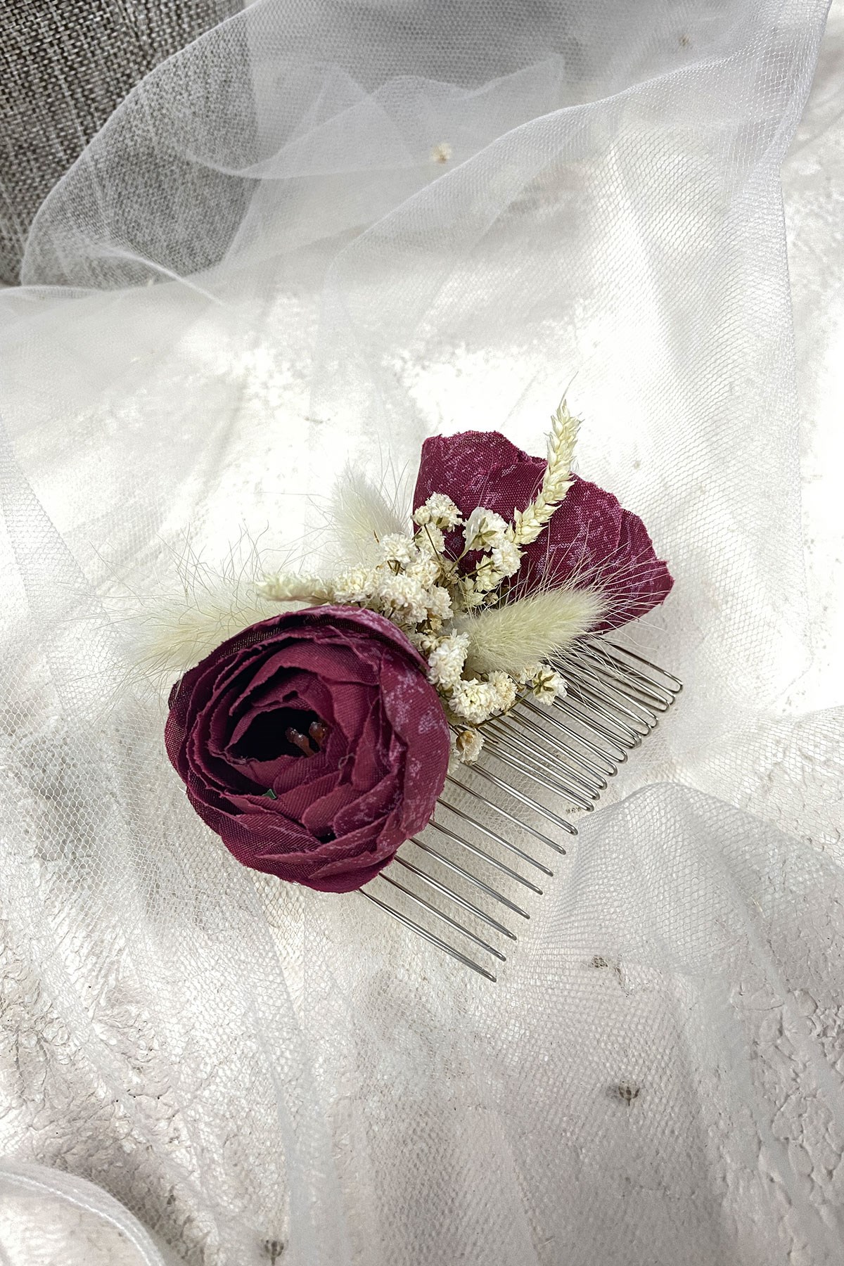 Bordo Pamuk Otlu Cipso ve Yapay Çiçek Taraklı Saç Tokası Aksesuar