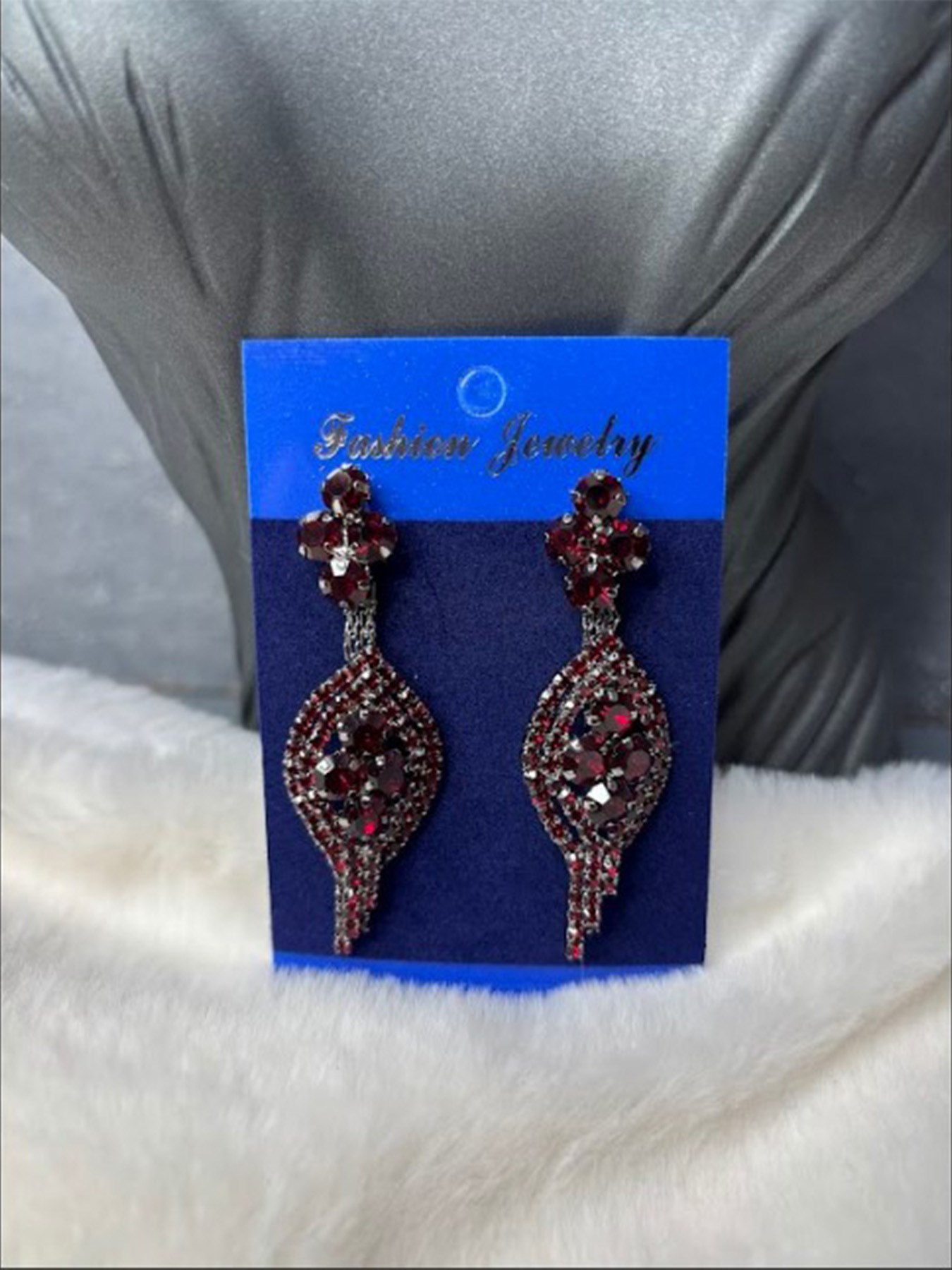 Bordo Rengi Lina Modern Şık Tasarım Gelin Abiye Küpesi