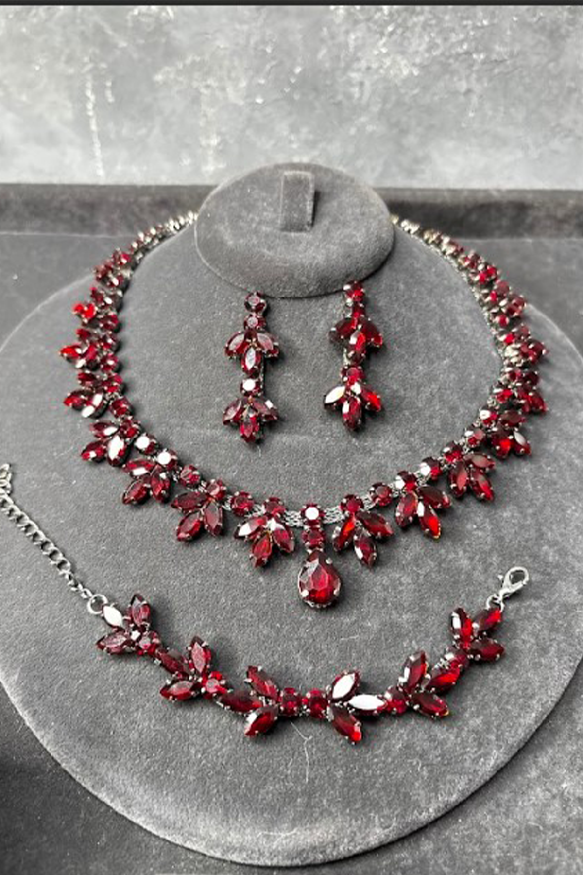 Bordo Renk Vintage Model Taşlı Kolye Küpe Bileklik Set Zarif Şık Abiye Düğün Takı
