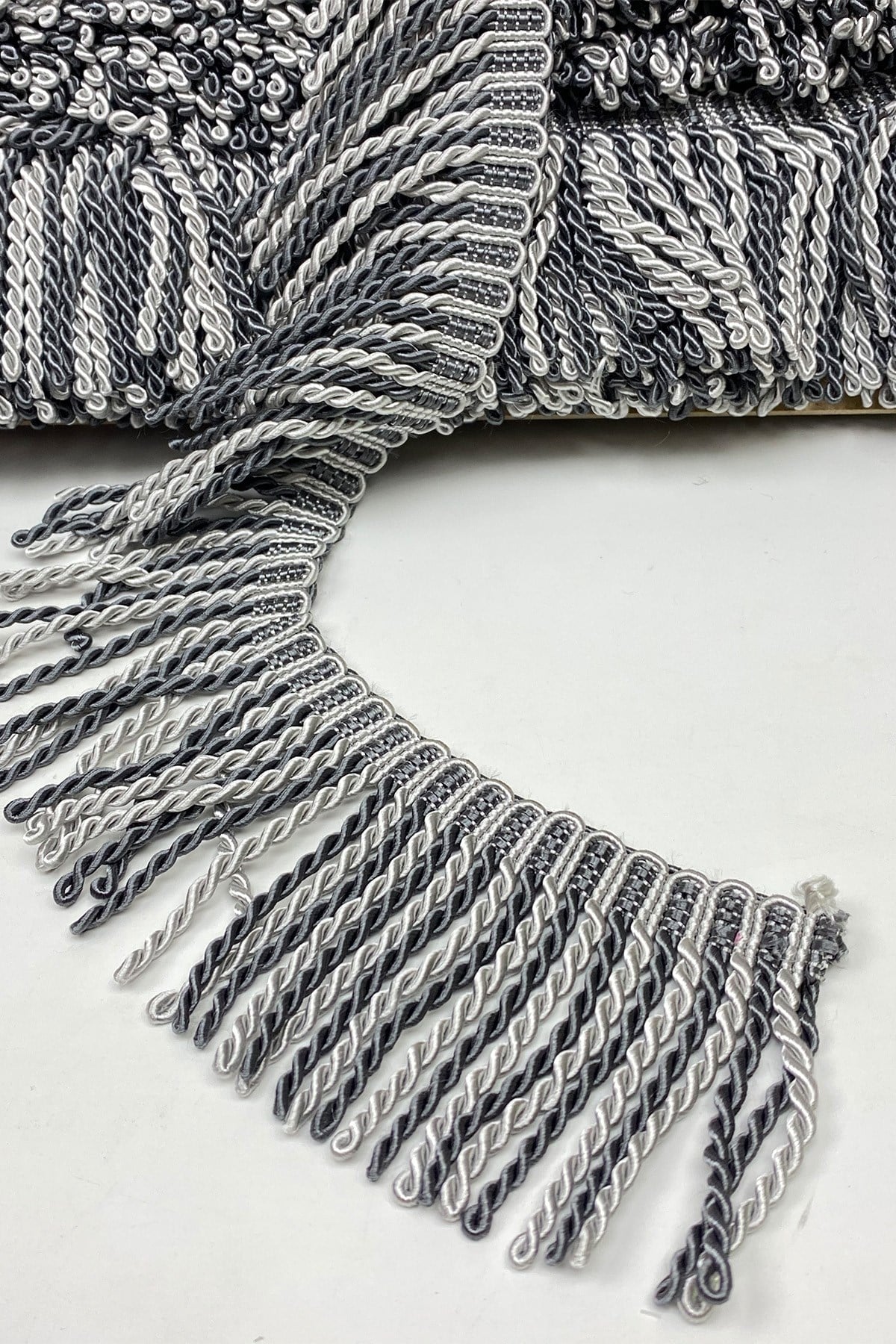 Bouillon Fringe Tassel