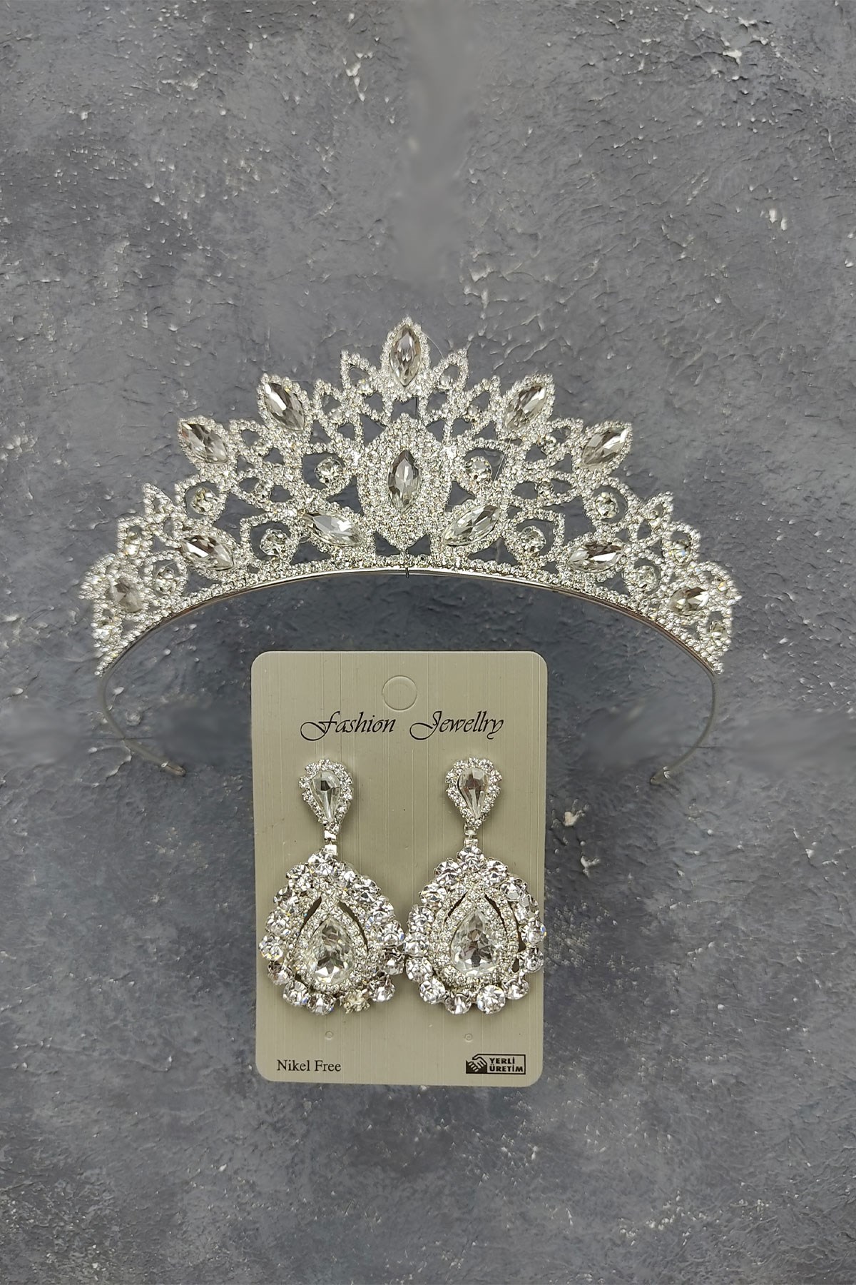 Cennet Model Bridal Crown And Studded Earrings