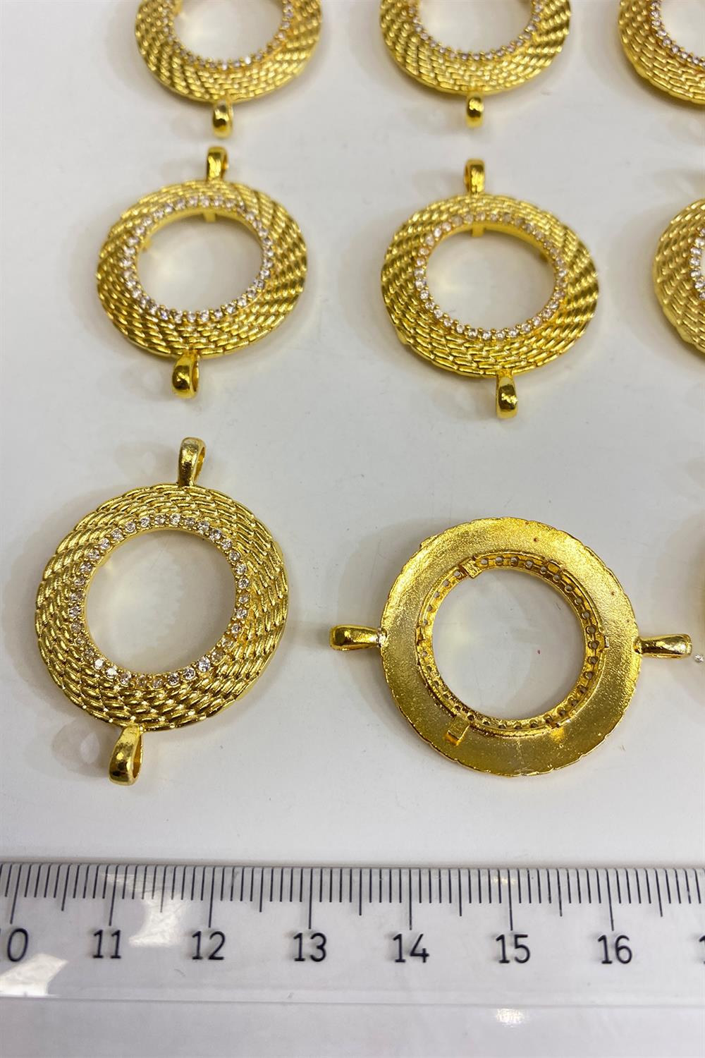 Quarter Gold Bracelet Attachment Case