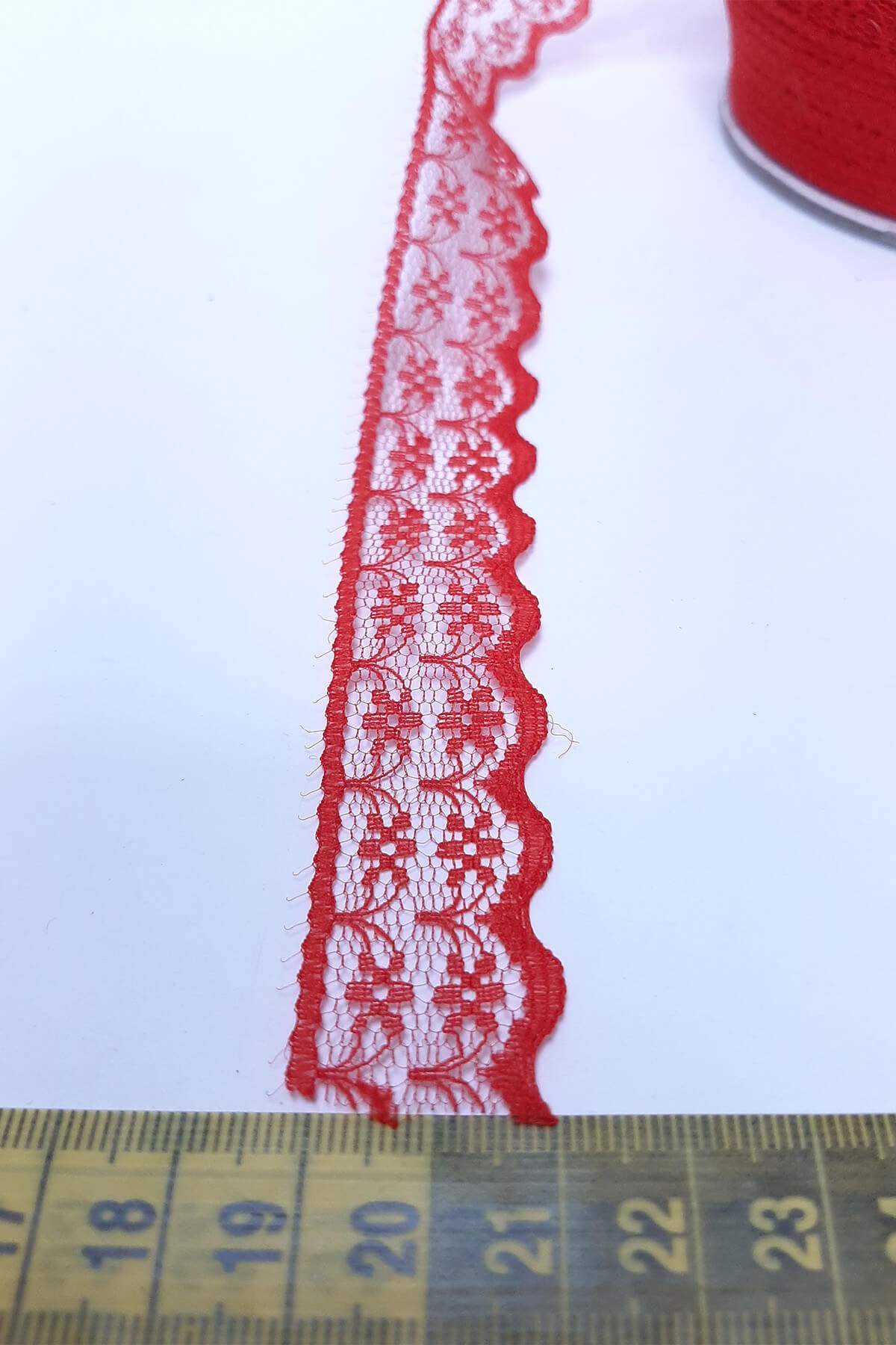 Çiçek Desenli Dantel 10 Metre
