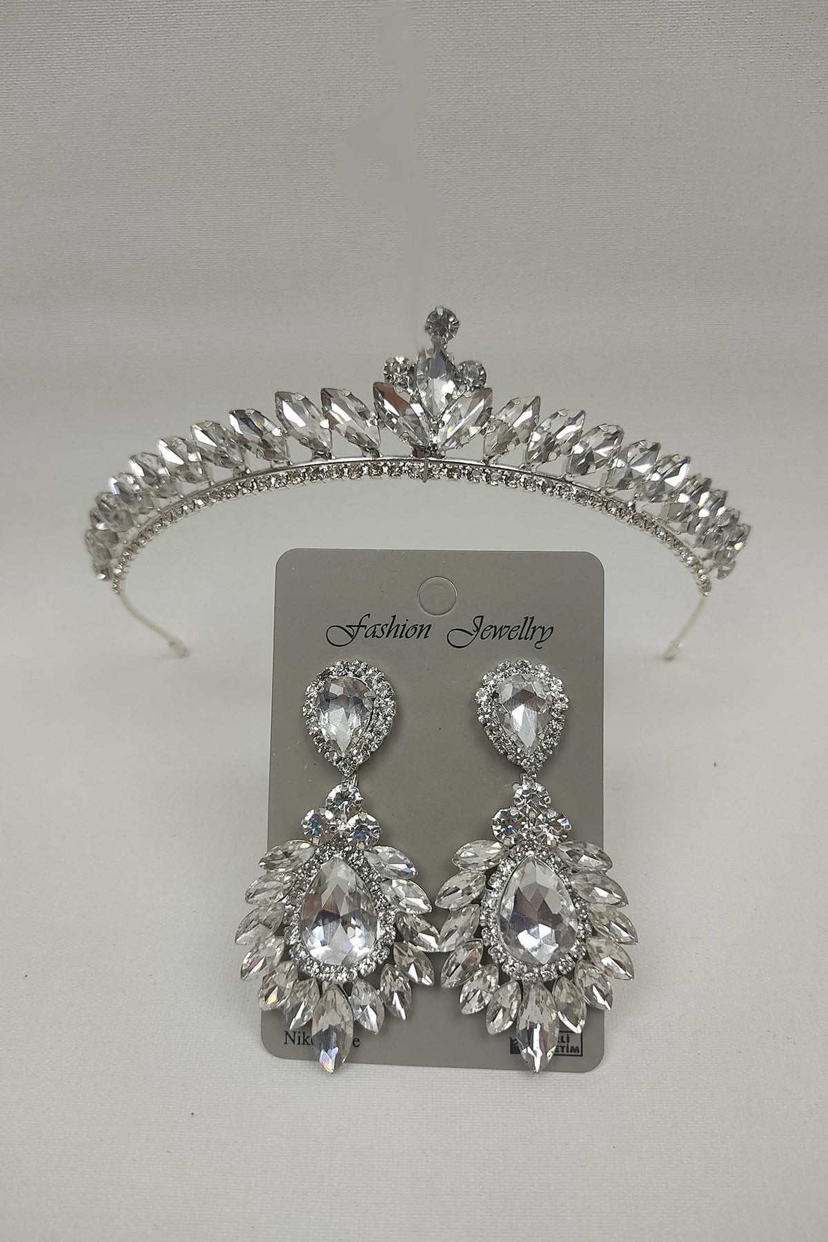 Ece Model Bridal Crown and Drop Stud Earrings