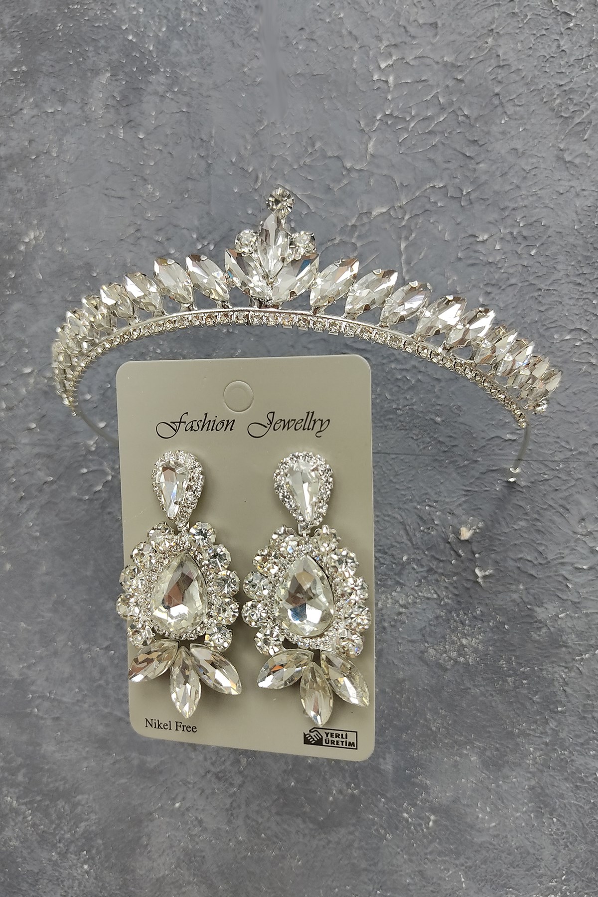 Ece Model Bridal Crown And Stud Earrings With Drop Stone
