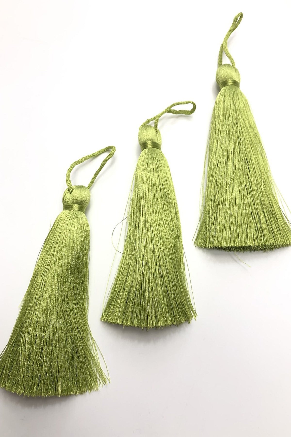Fıstık Yeşili Tekli Püskül 10 cm  ( 1 adet )