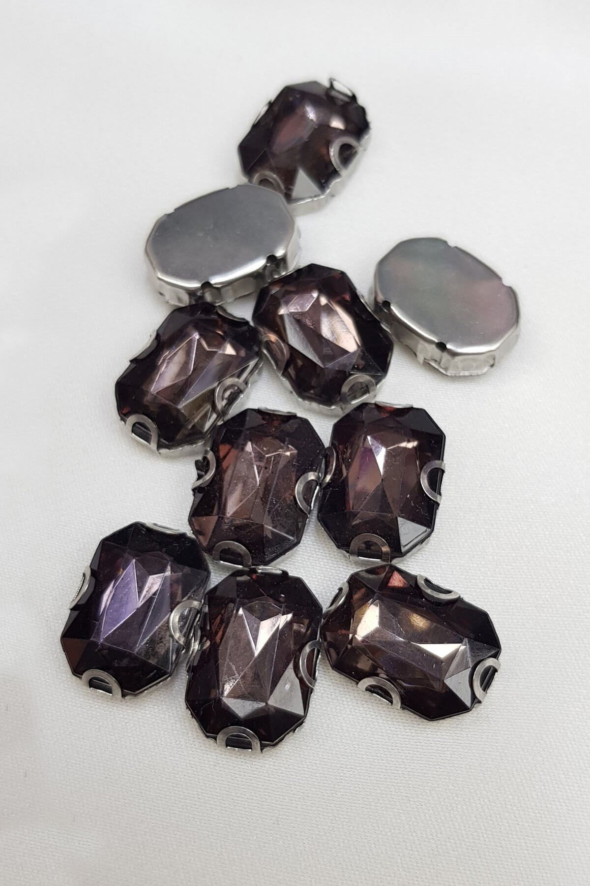 Füme Dikdörtgen Kasalı Dikme Taş 1,5- 2 cm 10 adet