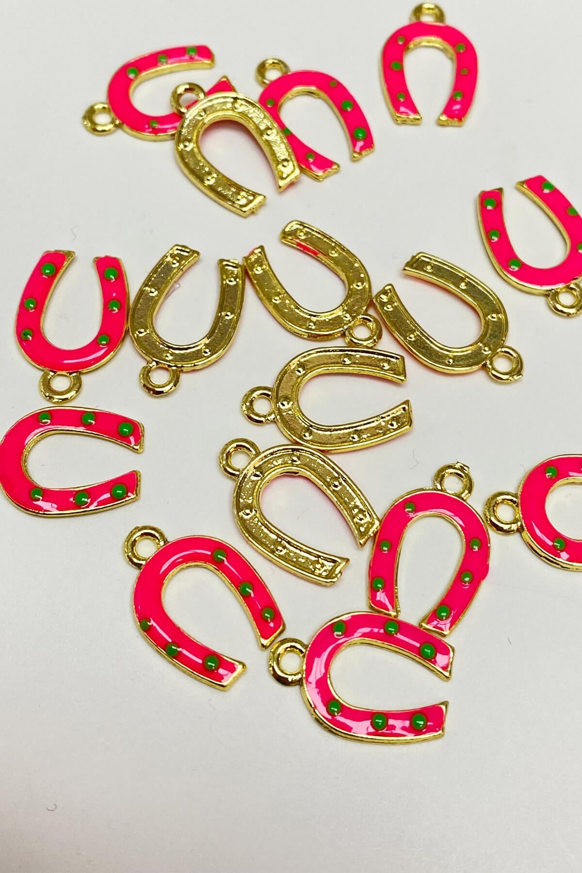 Fuchsia Horseshoe Shape Pendant 1 Piece