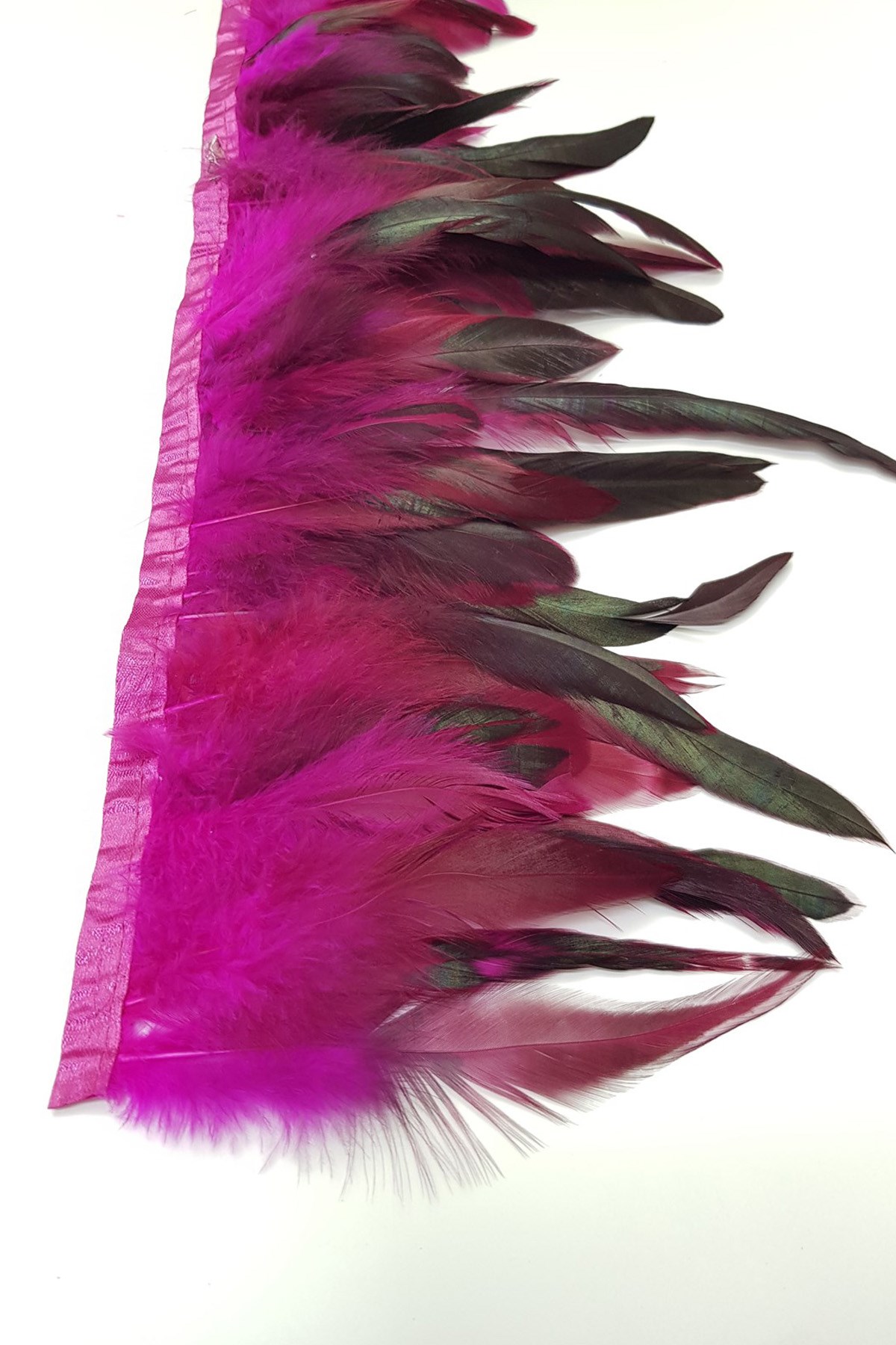 Fuchsia Chandel Feather 1 mt