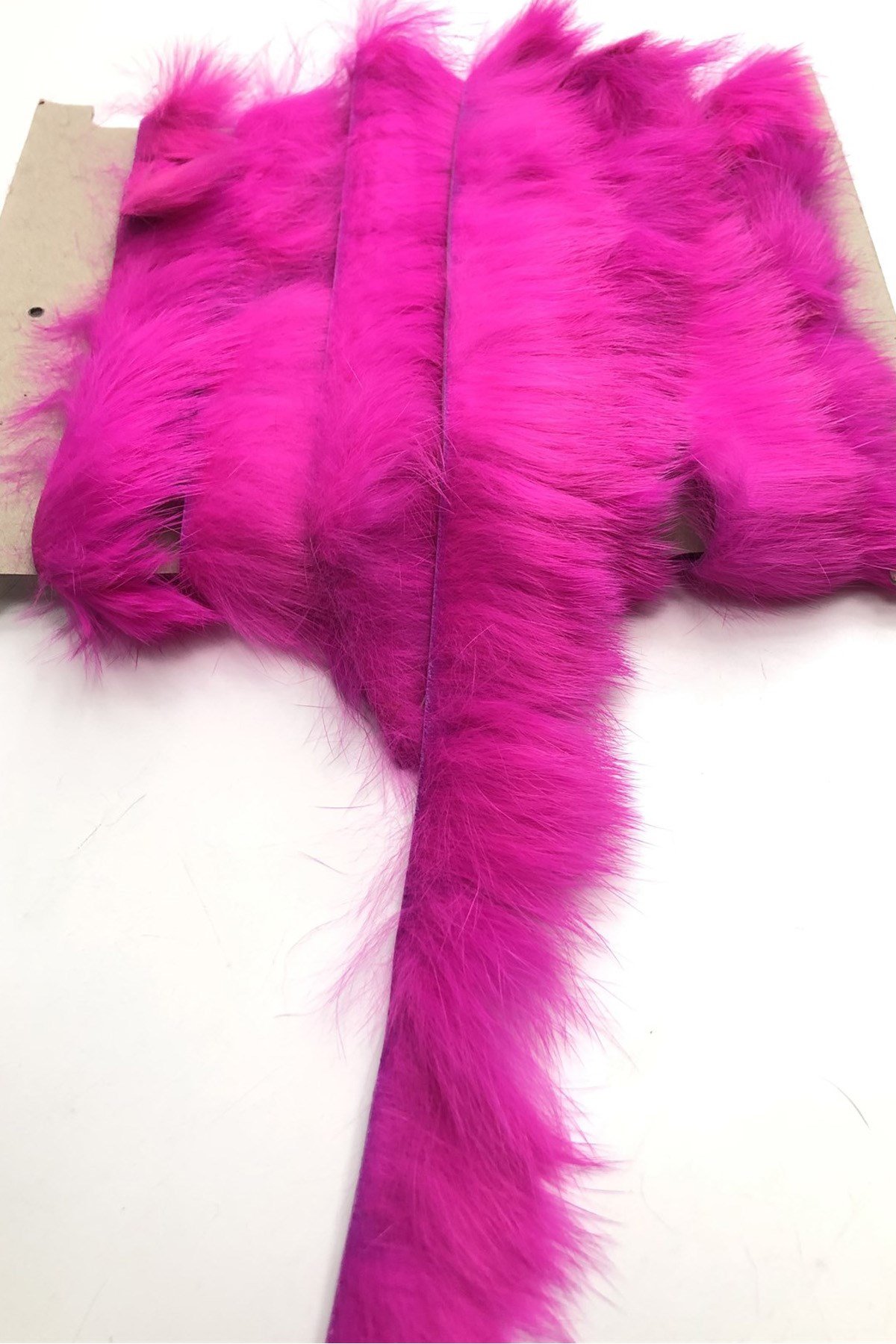 Fuşya Tavşan Tüyü 1 mt