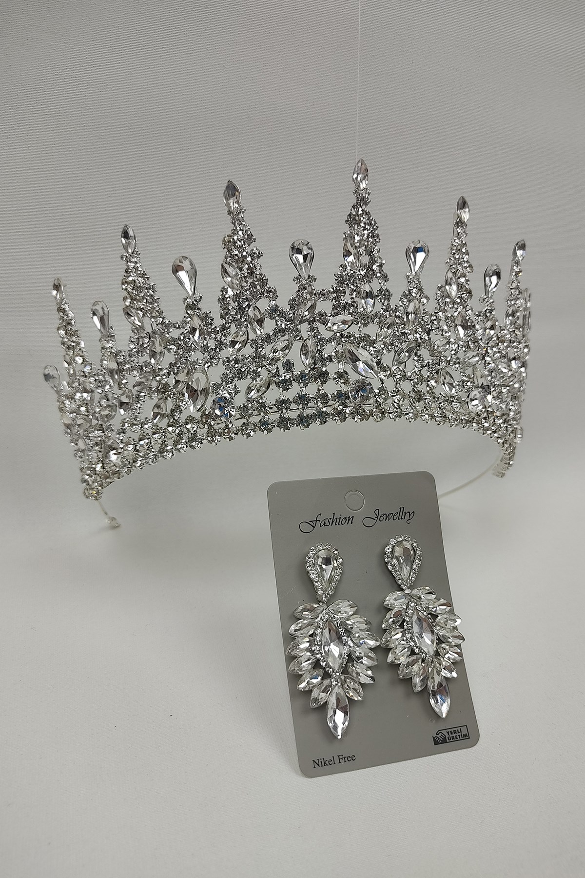 Gatria Model Bridal Crown And Drop Stone Earrings