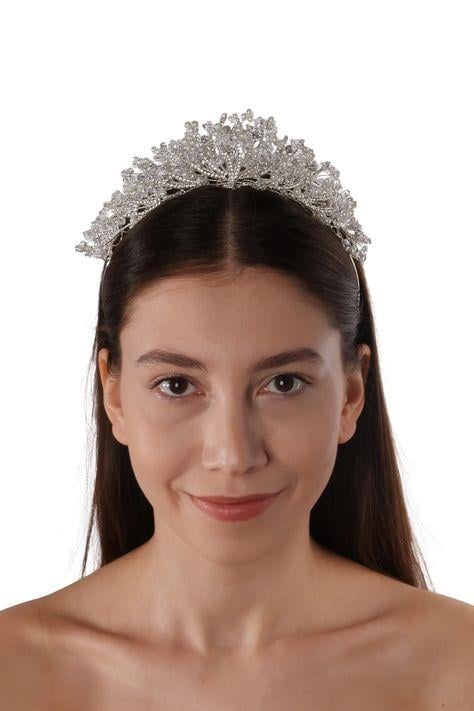 Brides Zircon Wedding Tiara: The Magic of Sparkling Stones