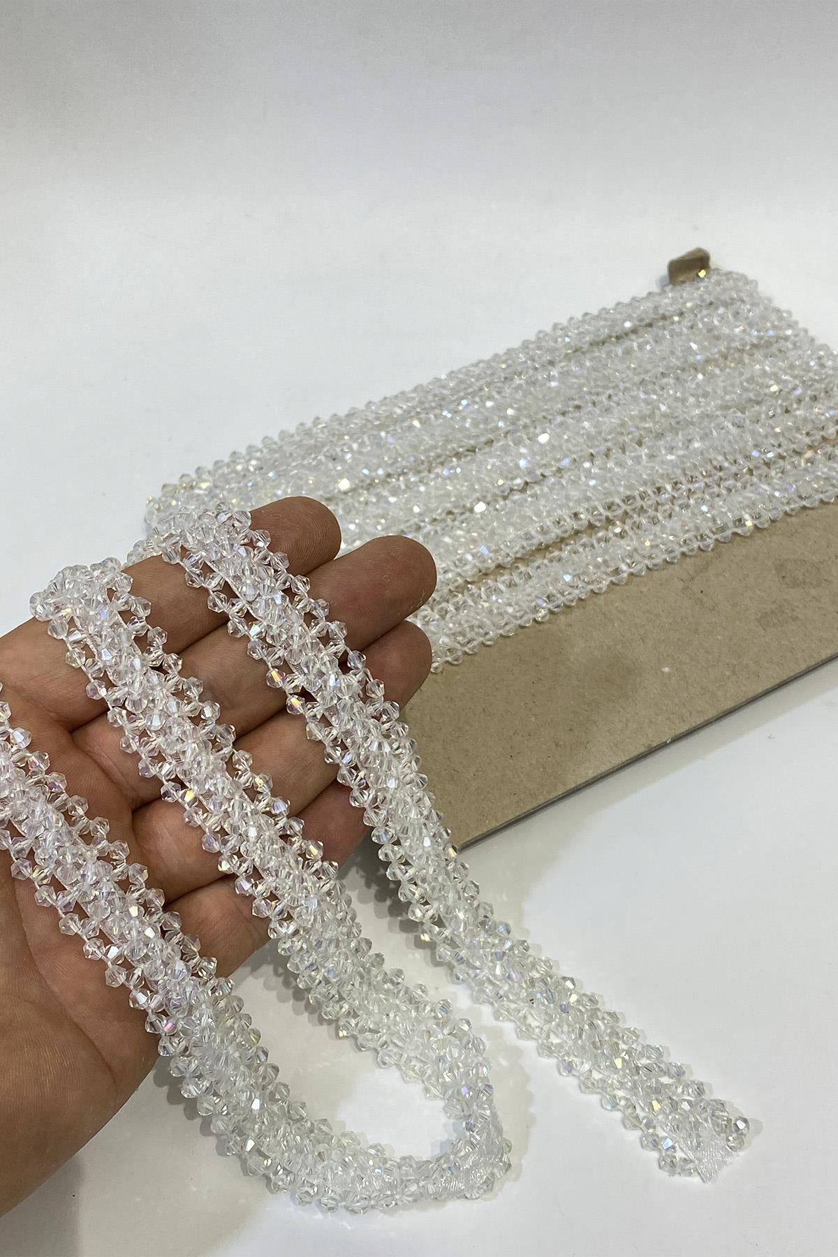 شريط عريض مطرز بالكريستال