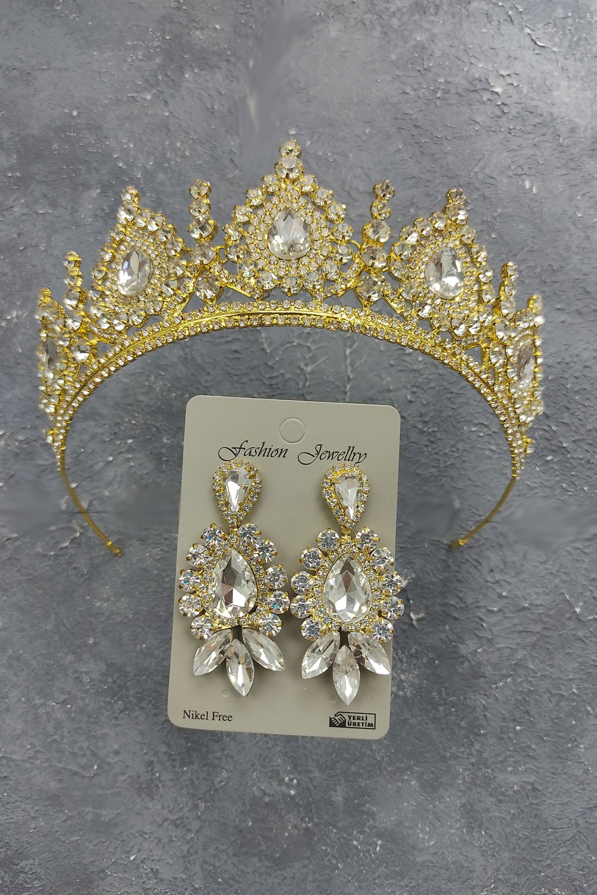 Gold Ahu Model Bridal Crown And Stud Earrings With Drop Stone
