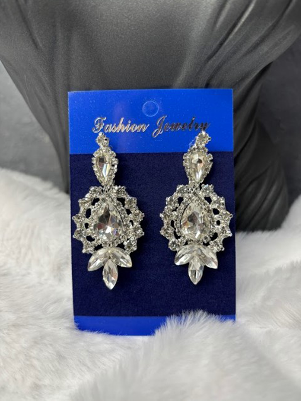 Gold Gümüş Rengi Vera Mekik Vip Kristal Taşlı Abiye Gelin Küpesi