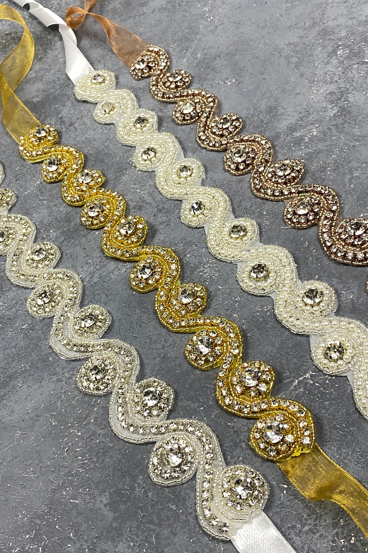 Gold Rengi Su Yolu Abiye Elbise Aksesuarı Taşlı Bel Kemeri 