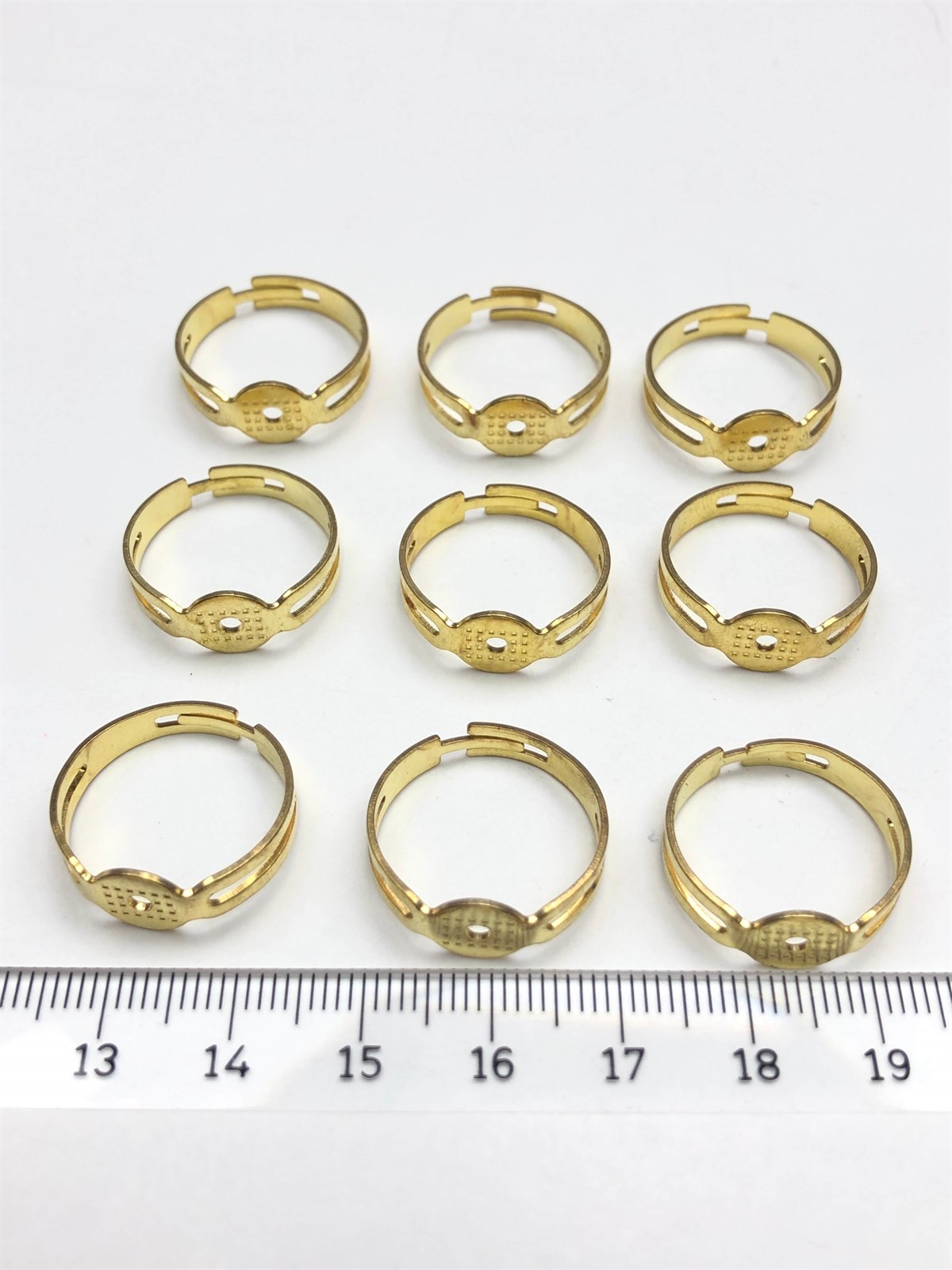 Gold color Ring Apparatus