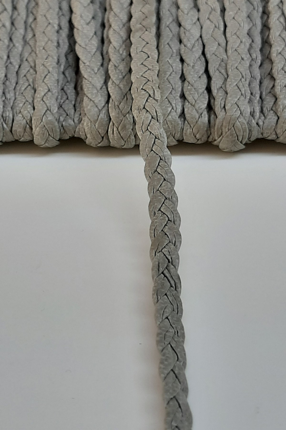 Gray Braided Leather Strip 1 Cm