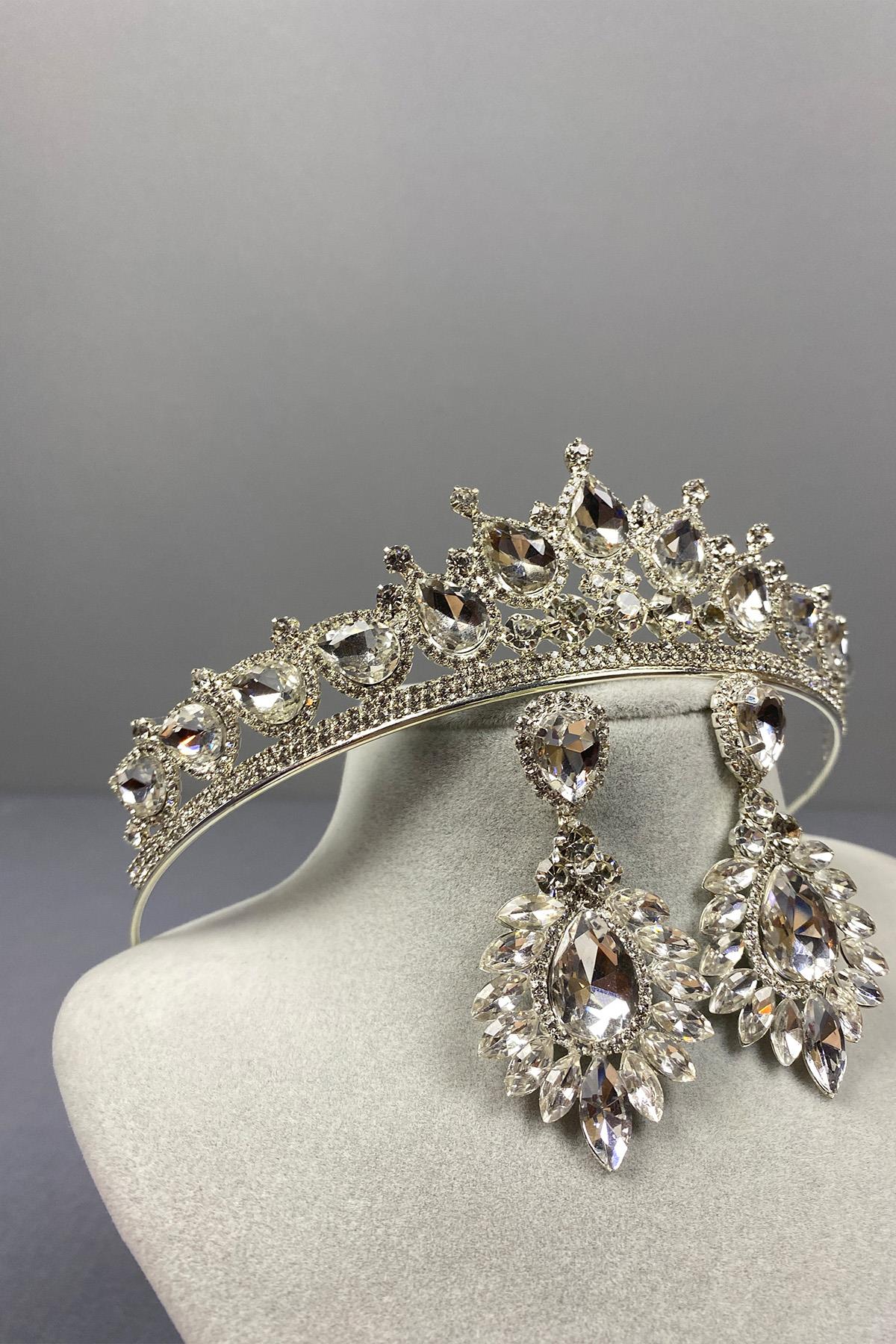Silver Ade Bridal Crown and Shuttle Drop Stone Earrings