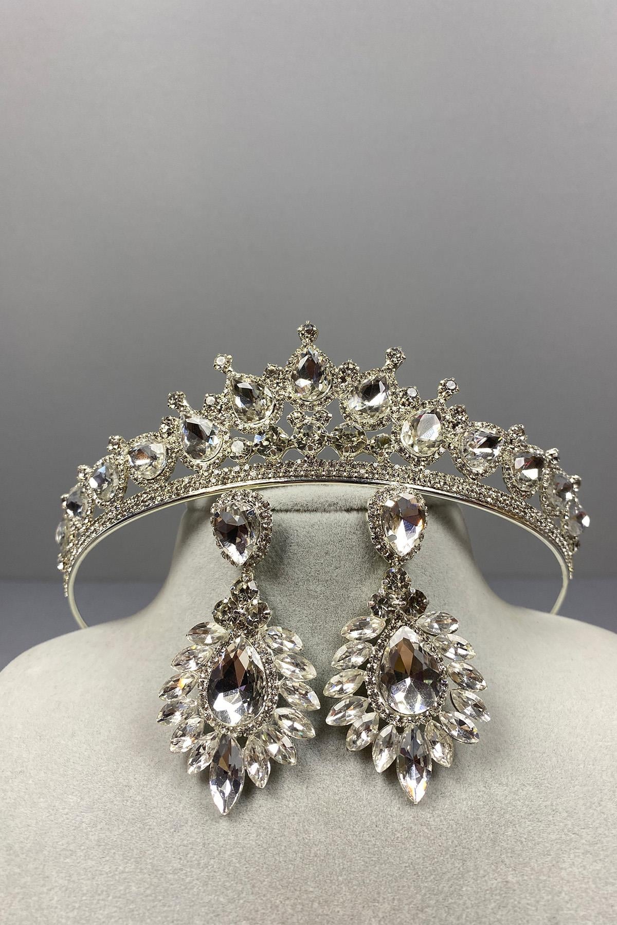 Silver Ade Bridal Crown and Shuttle Drop Stone Earrings