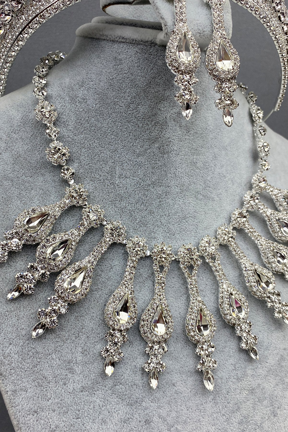 Silver Anteras Bridal Henna Crown and Necklace Set