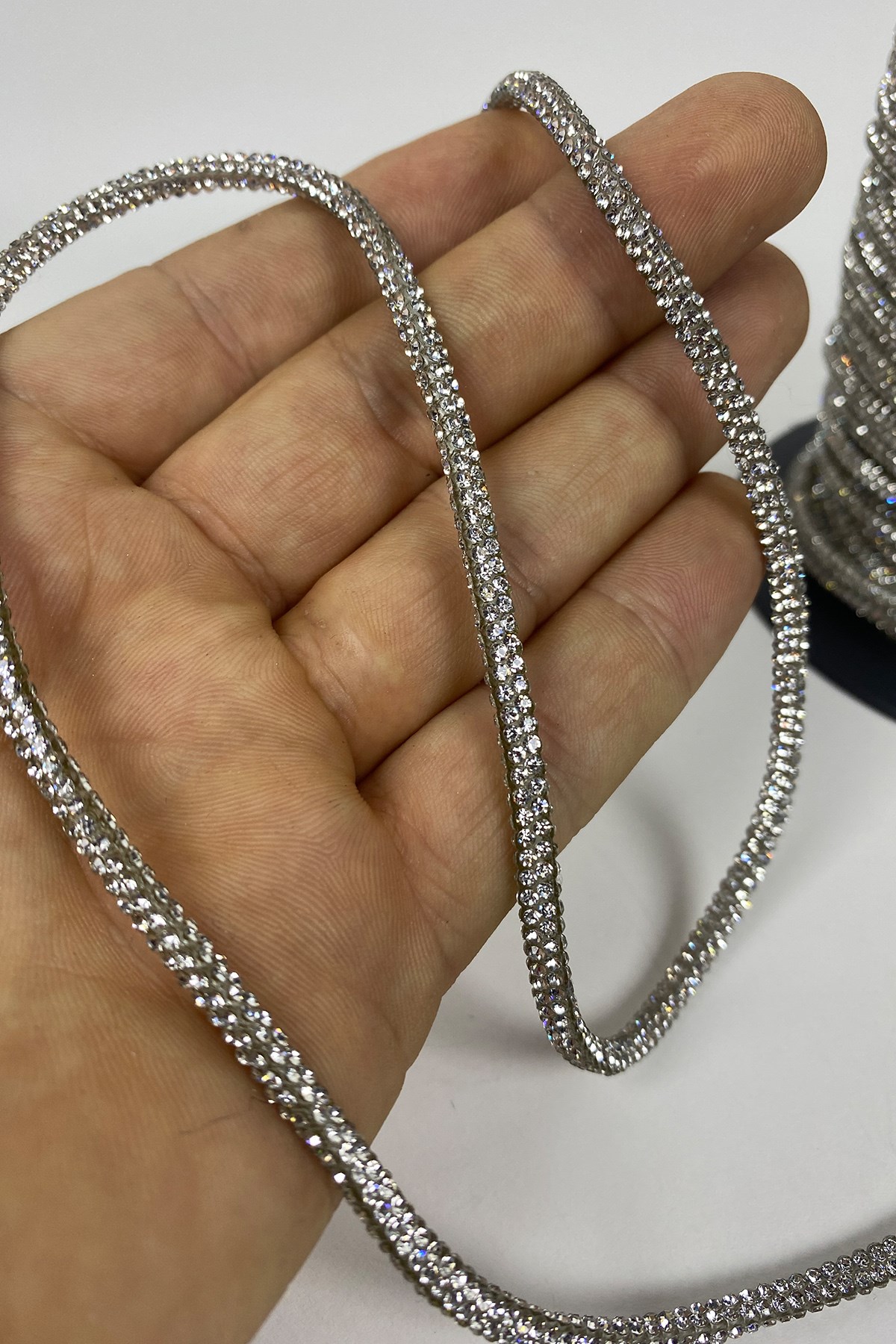 Silver Full Dense Stone Pipe Ribbon Cord