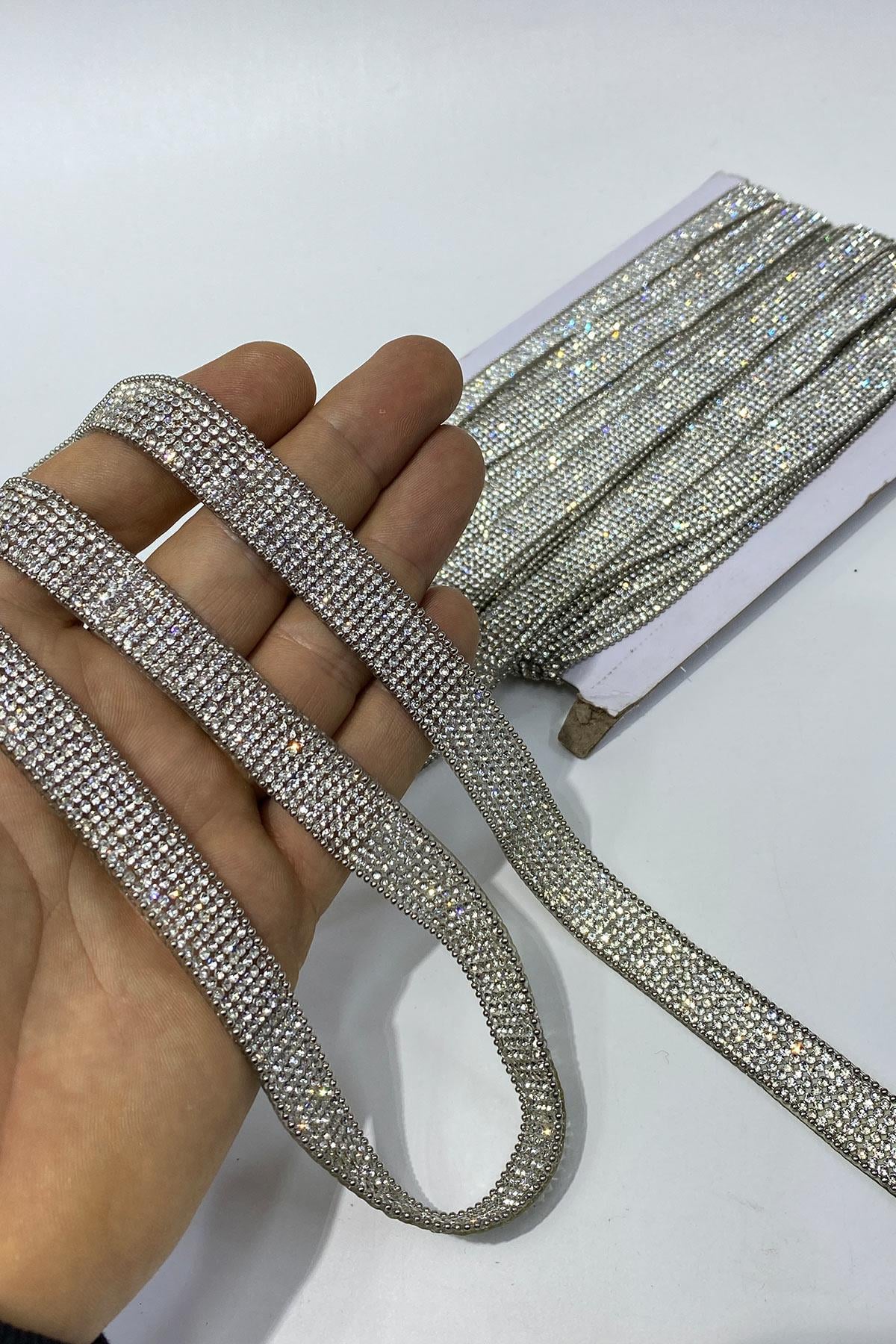 Silver Wide Chain Iron-On Ribbon Applique